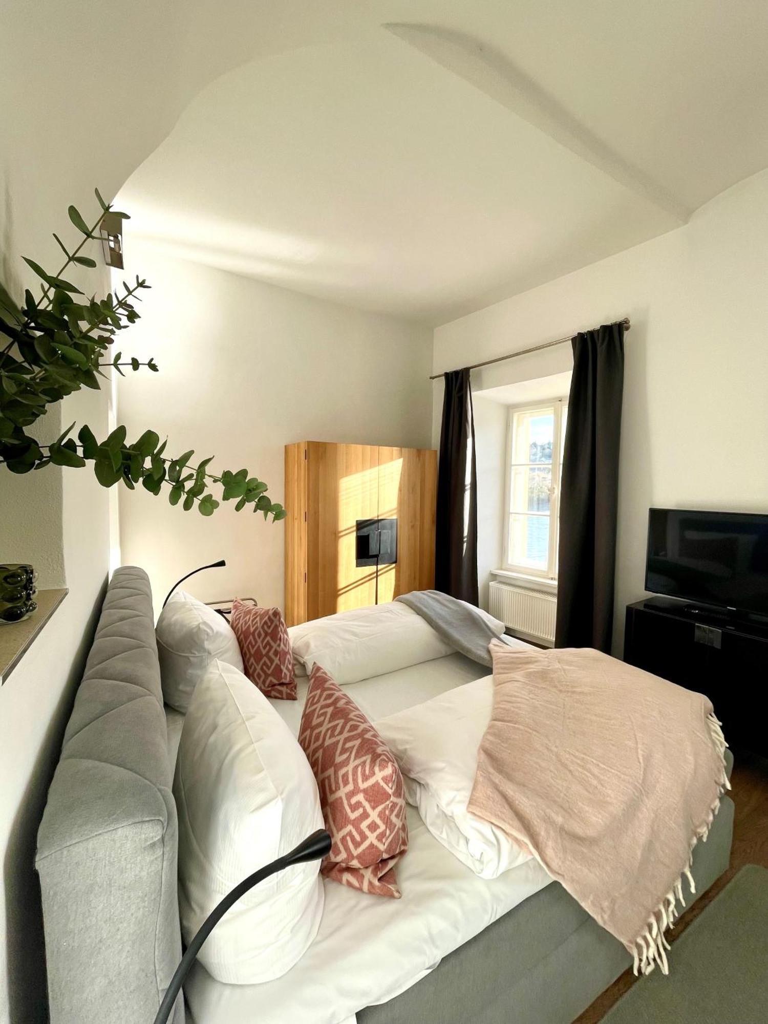 Deluxe Double Room,1643146735:JPEG