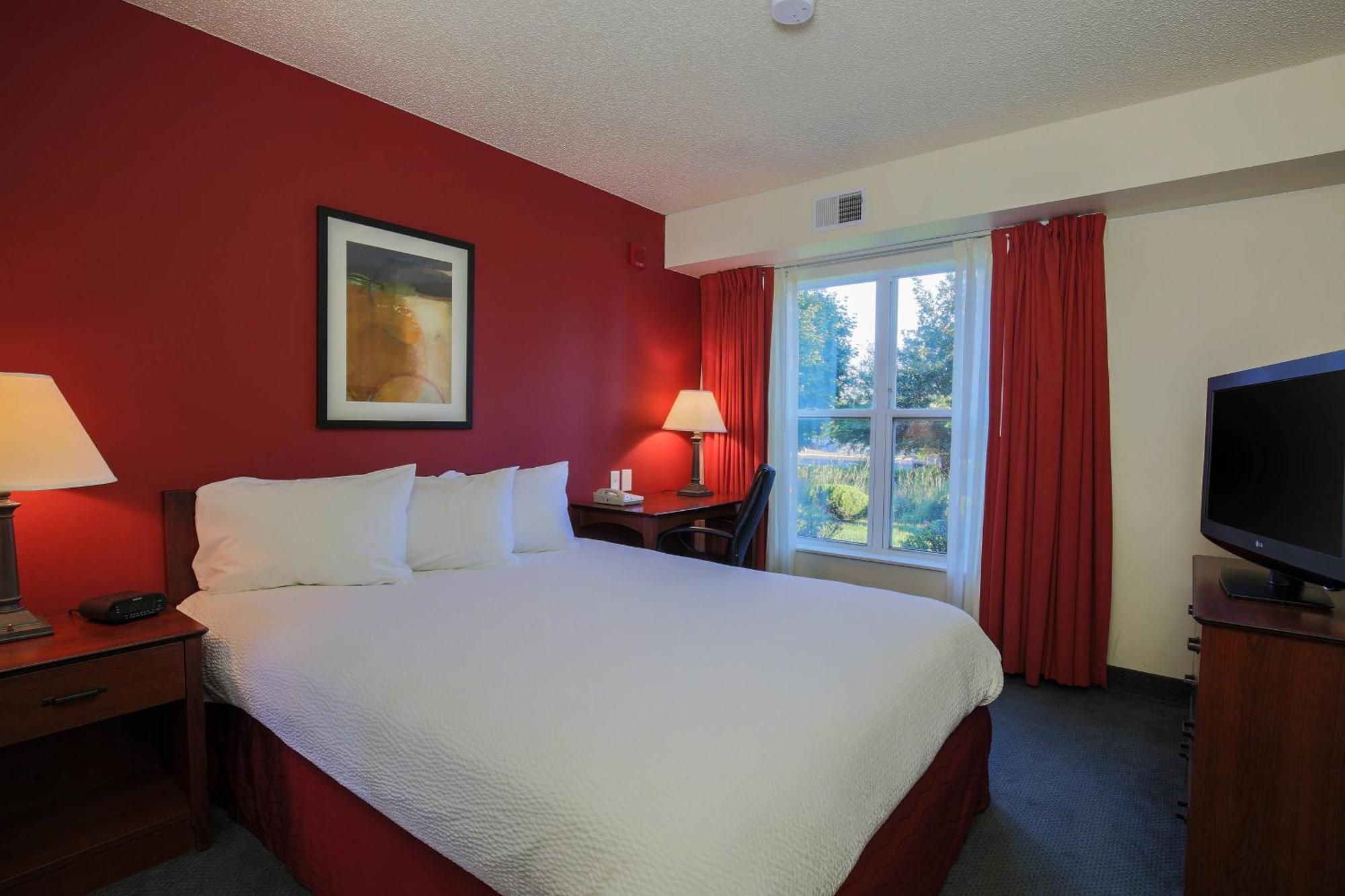 Two-Bedroom Queen Suite with Sofa Bed