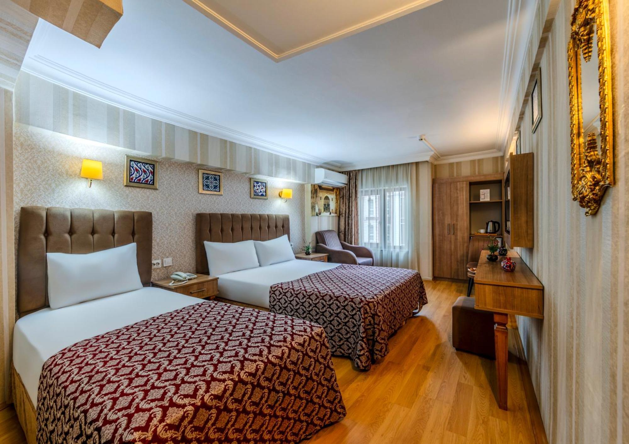Deluxe Triple Room