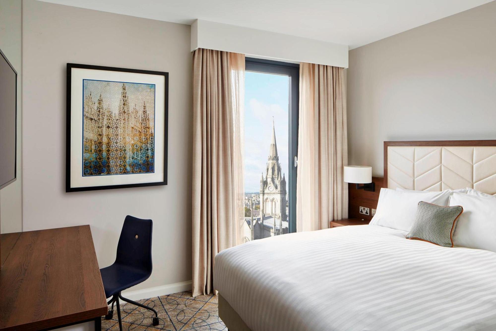 One-Bedroom Suite,1634447490:JPEG