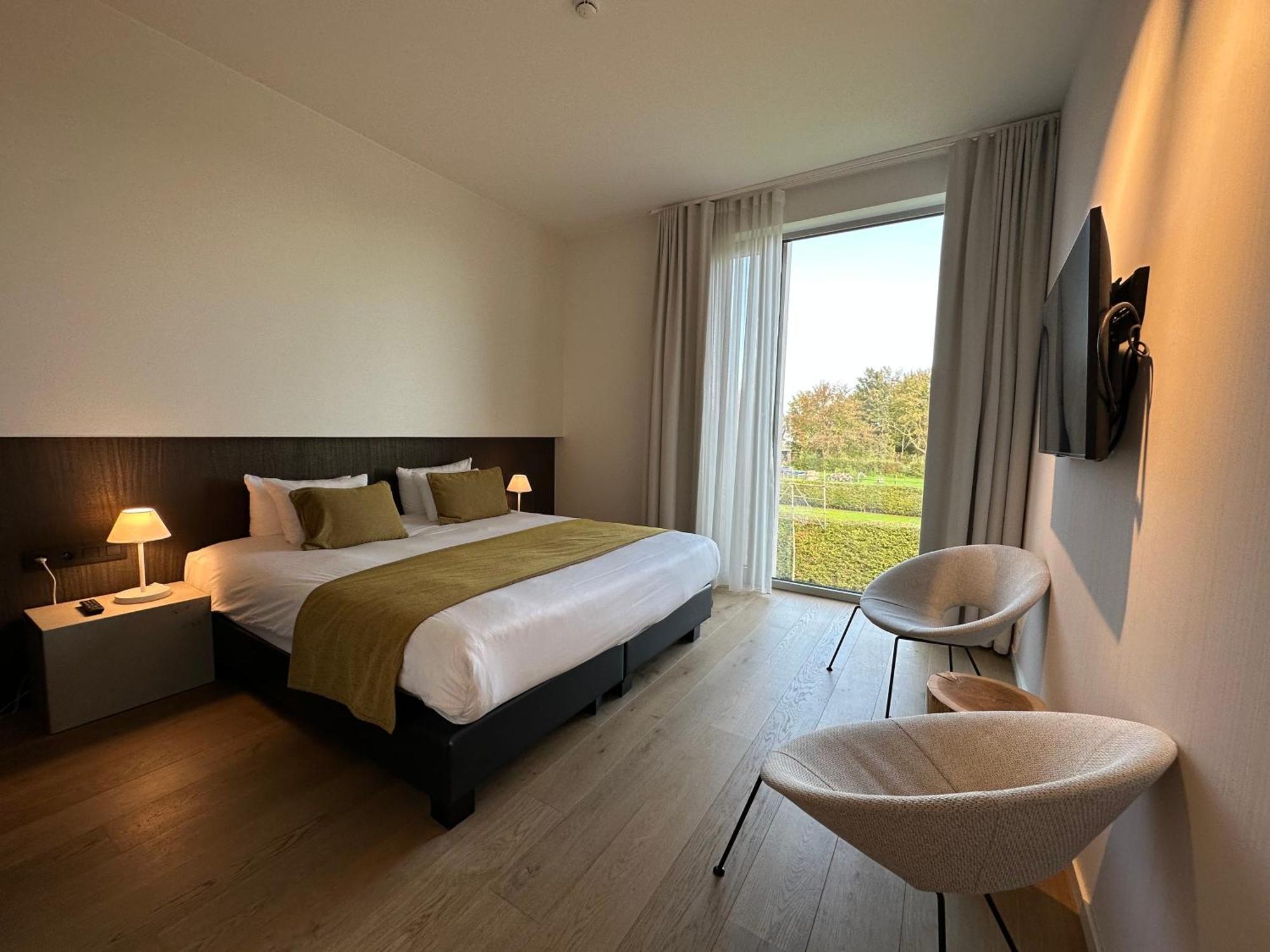 Deluxe Double Room with Garden View