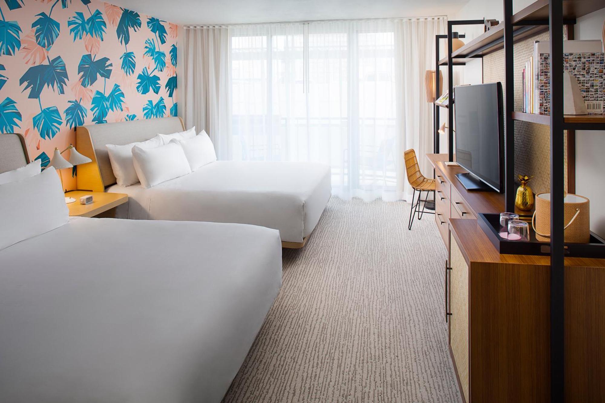 Deluxe Room, 2 King Beds, Balcony,1653532070:JPEG