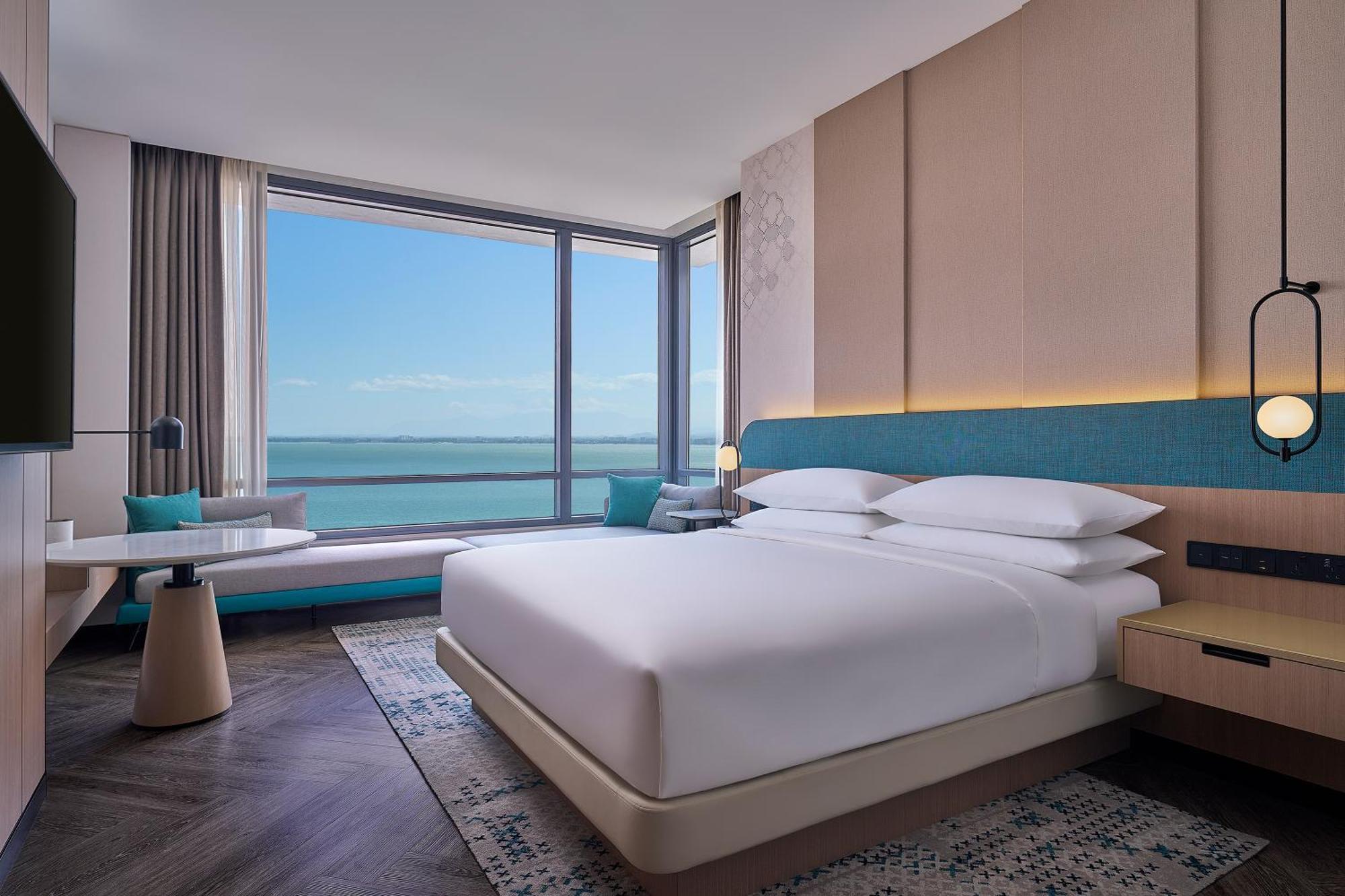 Kamer met Kingsize Bed en Uitzicht op Zee