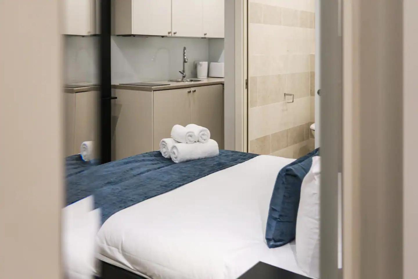 Triple Room,1635149281:JPEG