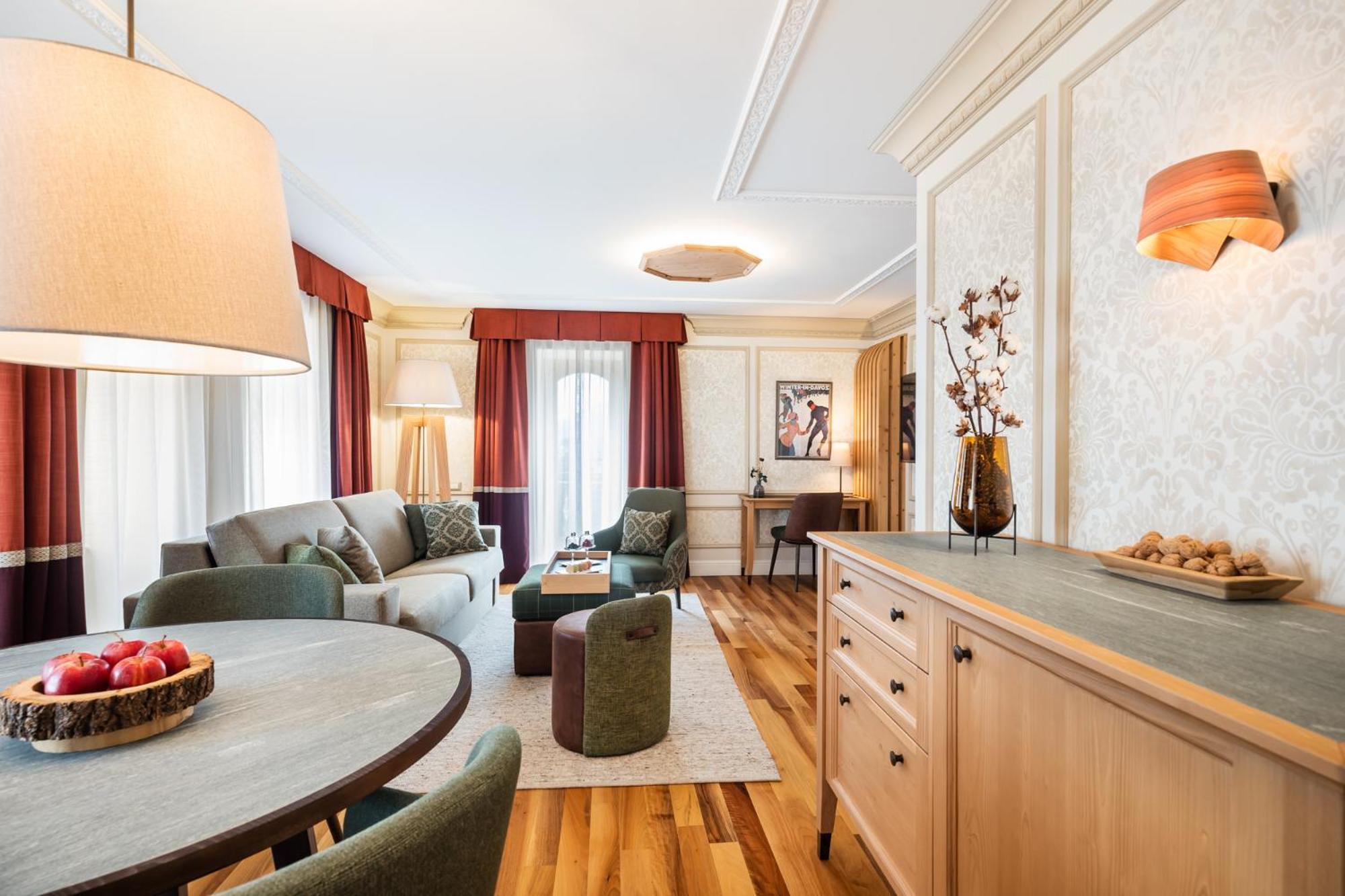 Grand Deluxe Suite