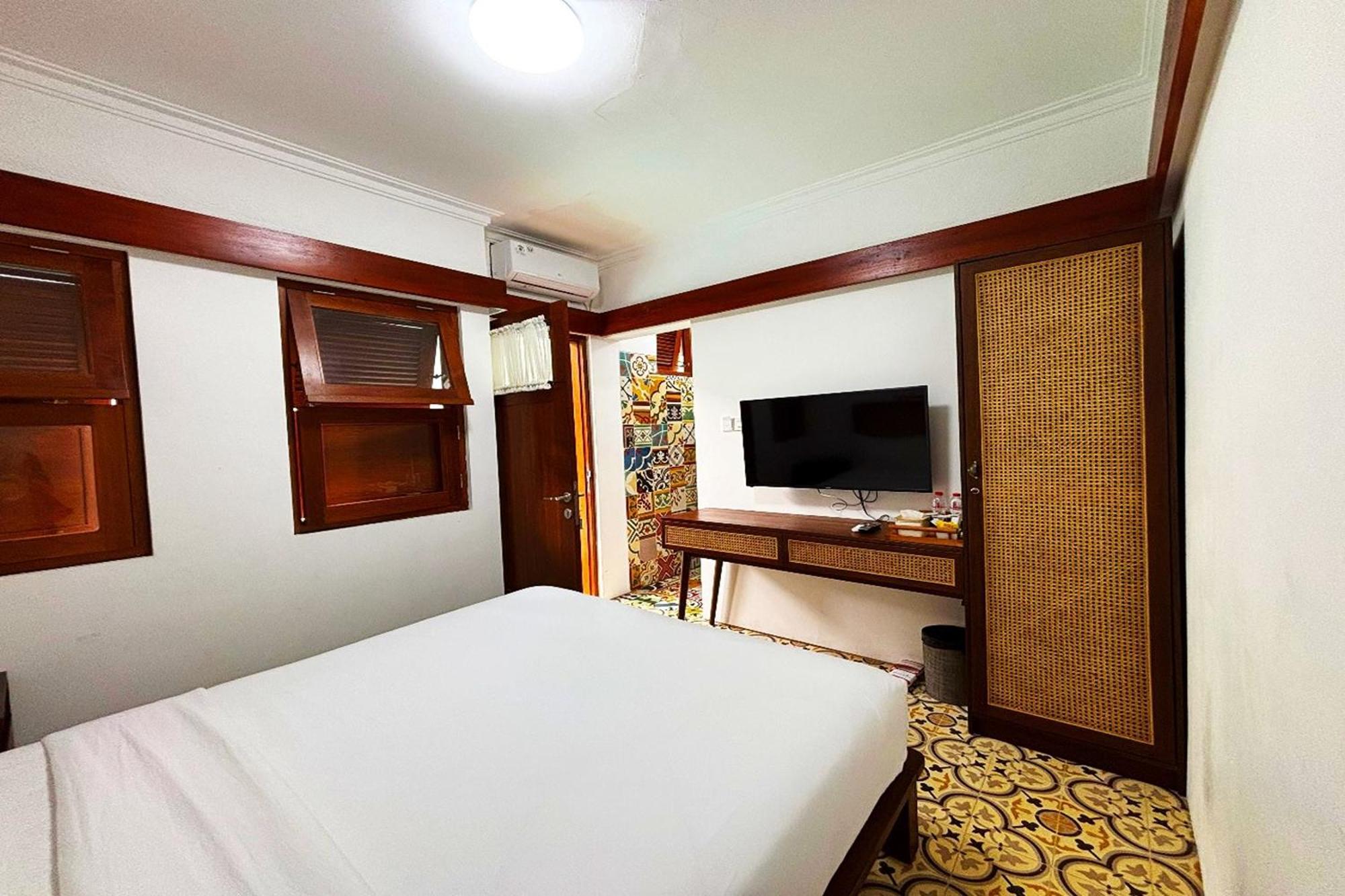 Kamar Queen Superior