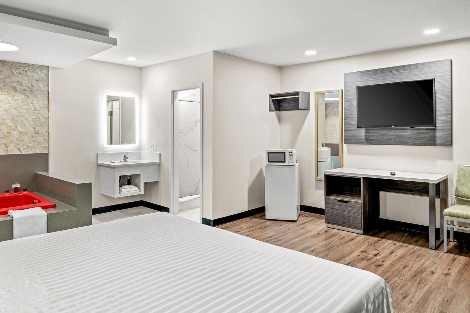 King Room Spa Bath
