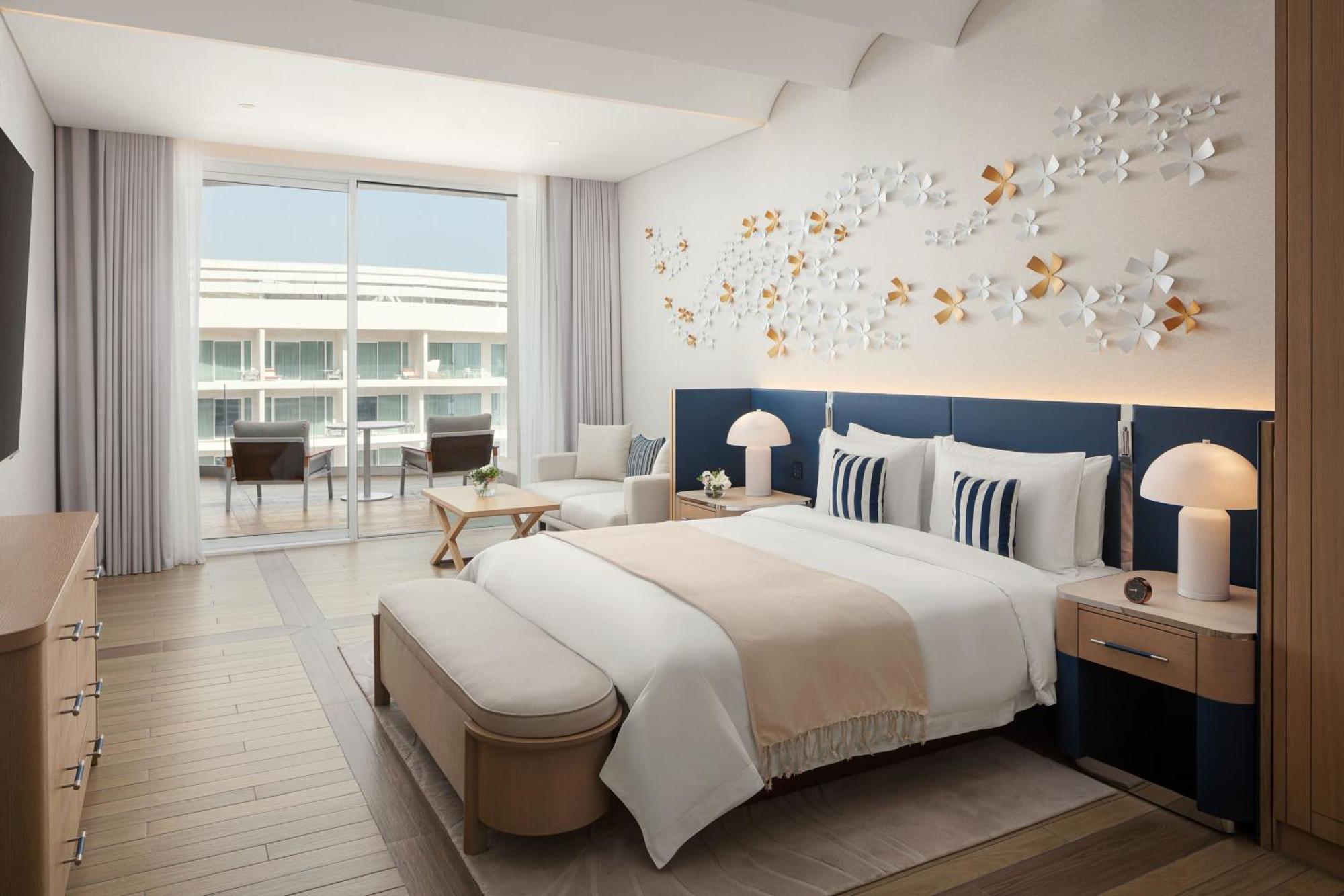 John Jacob Astor Two-Bedroom Suite Balcony Sea View