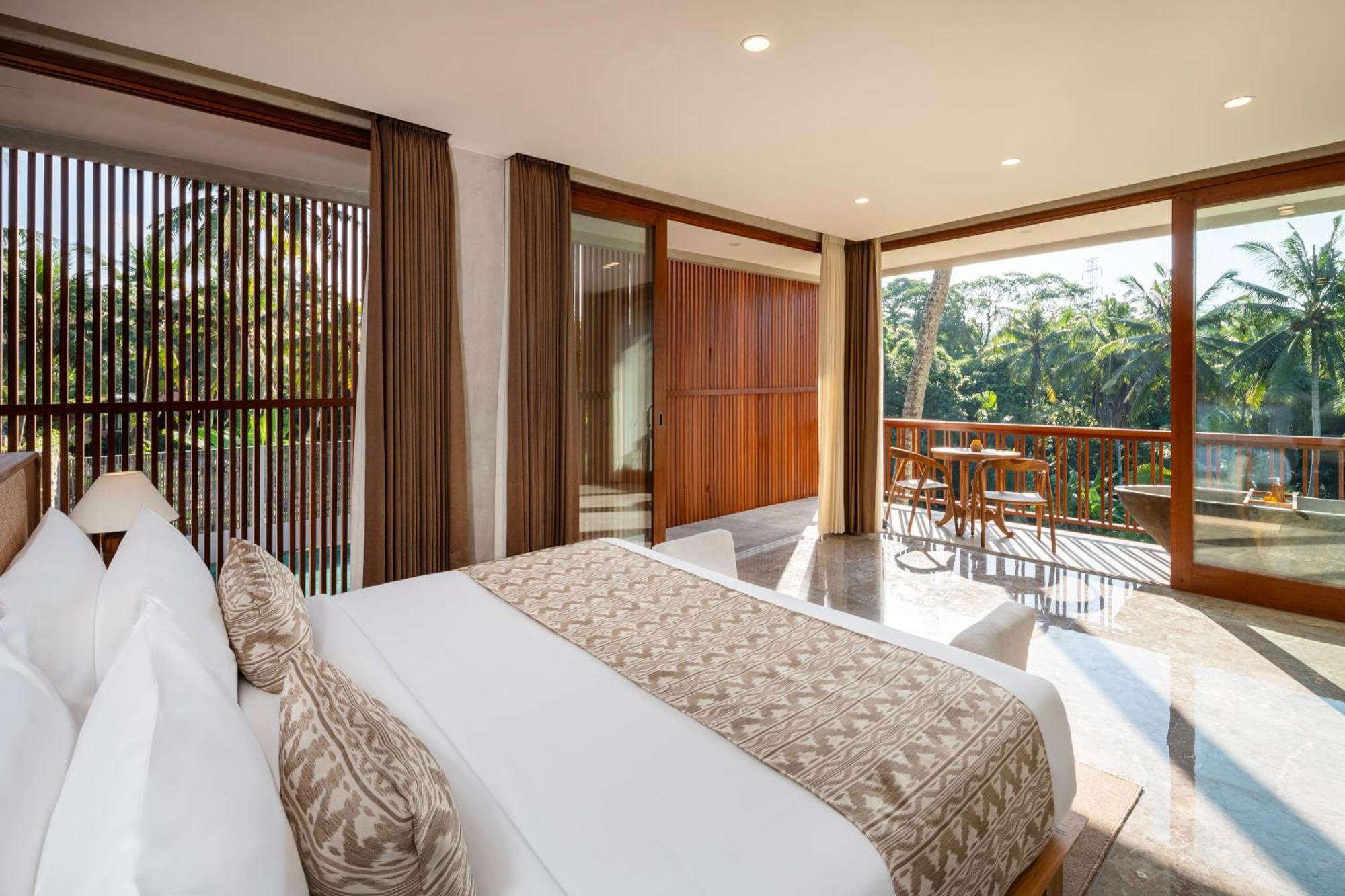 Suite Jungle View with Bathtub and Free Benefits