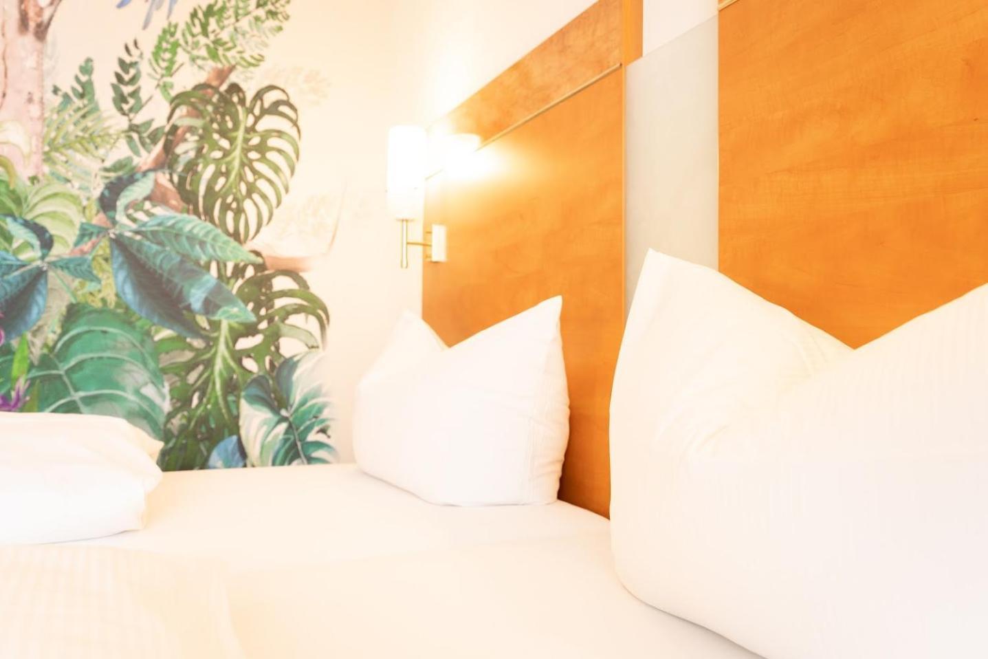 Doppelzimmer mit Balkon