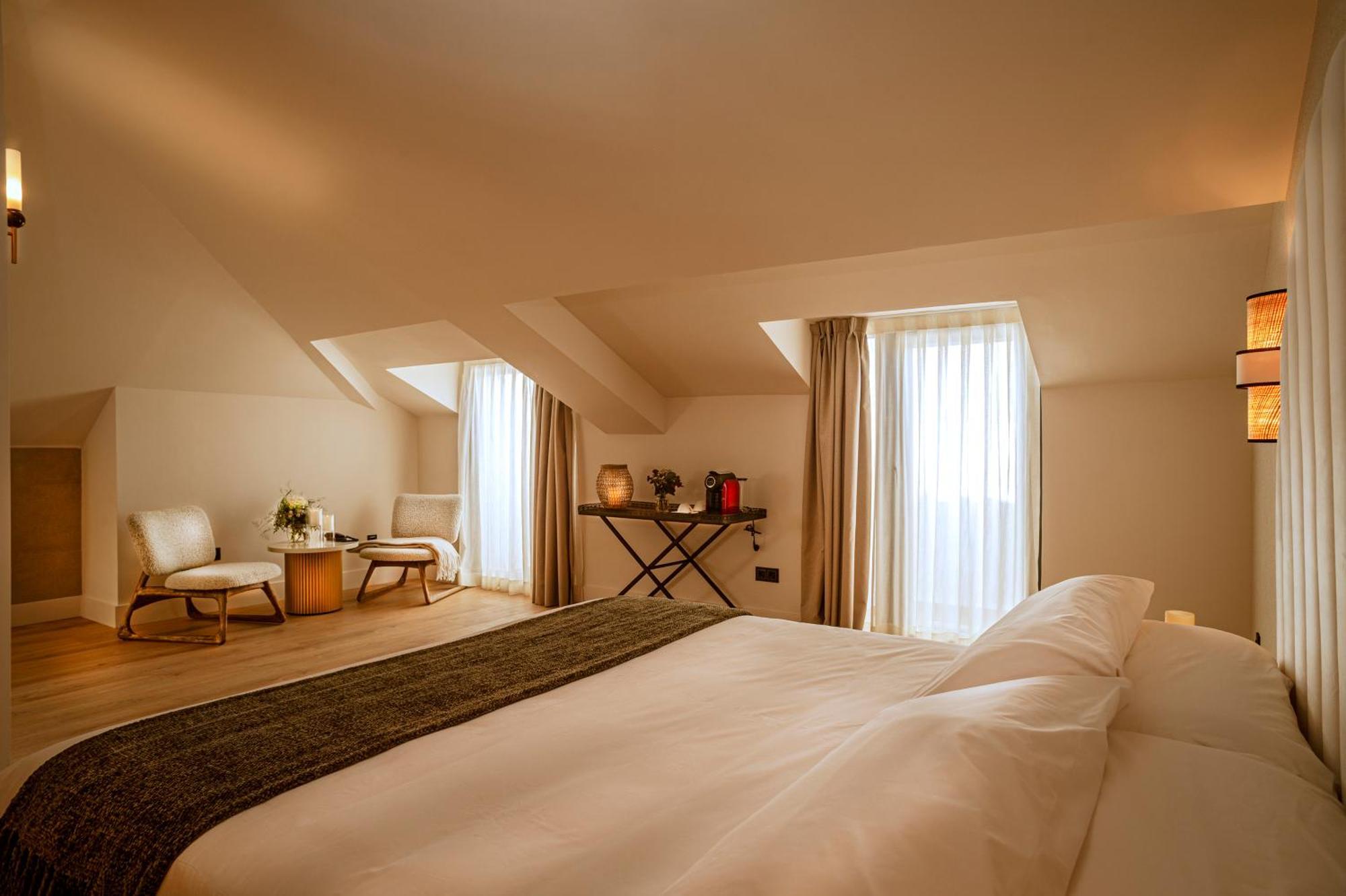 Deluxe Junior Suite
