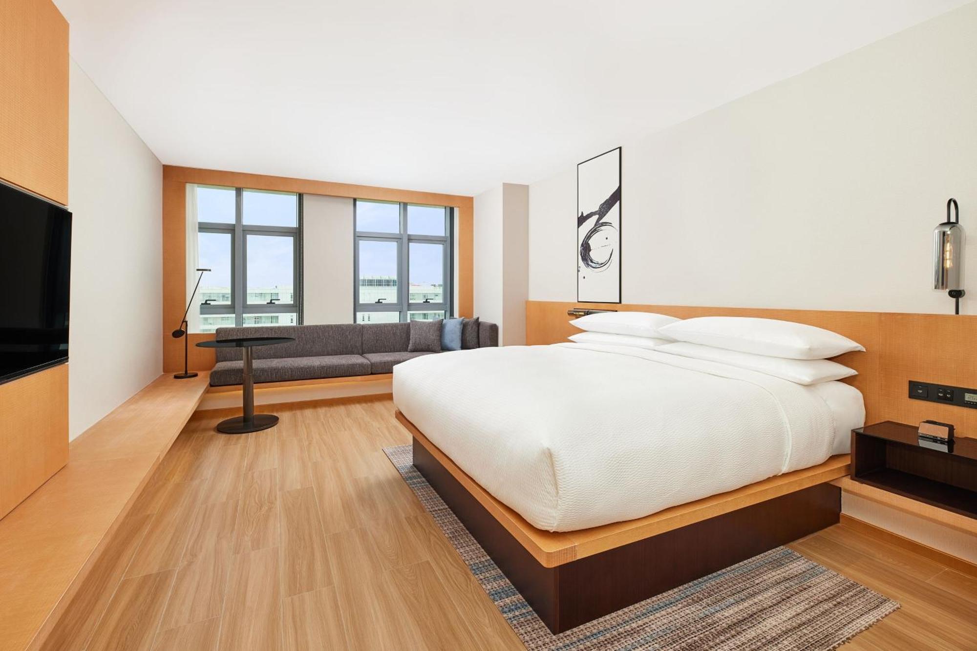 Selective King Room