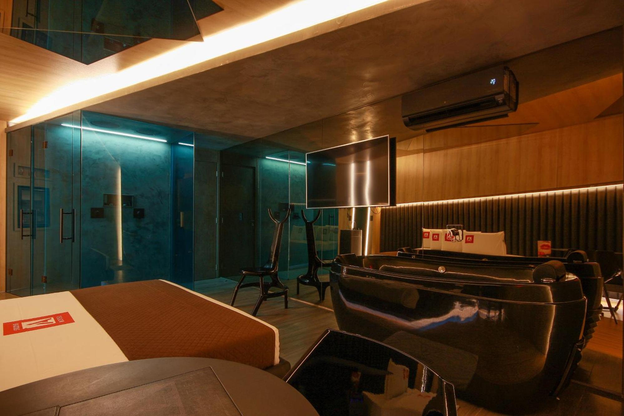 Deluxe Suite Spa Bath,1635935008:JPEG