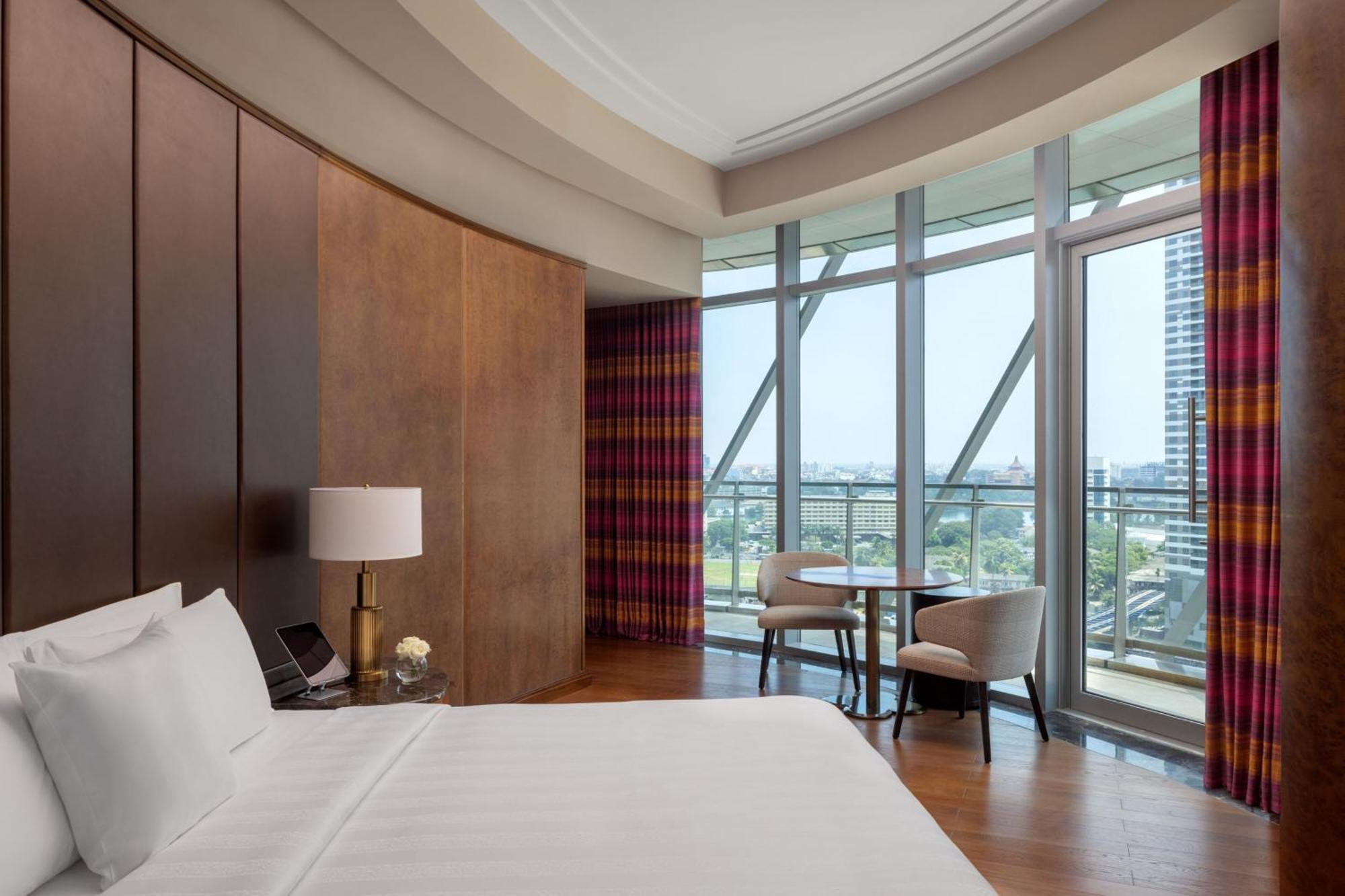 ITC One Room City View Private Balcony & Luxury Hours