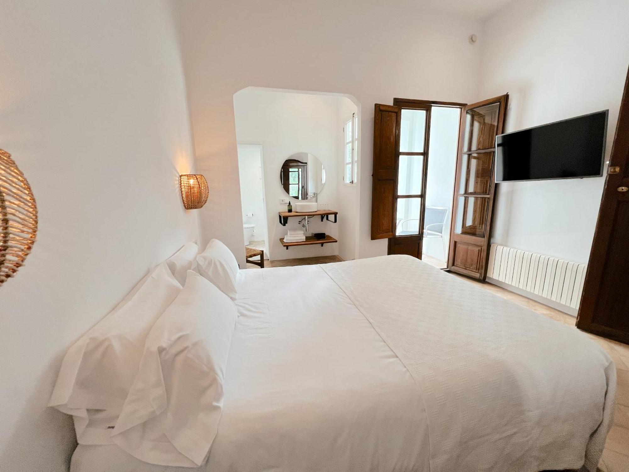 Deluxe Double Room with Balcony