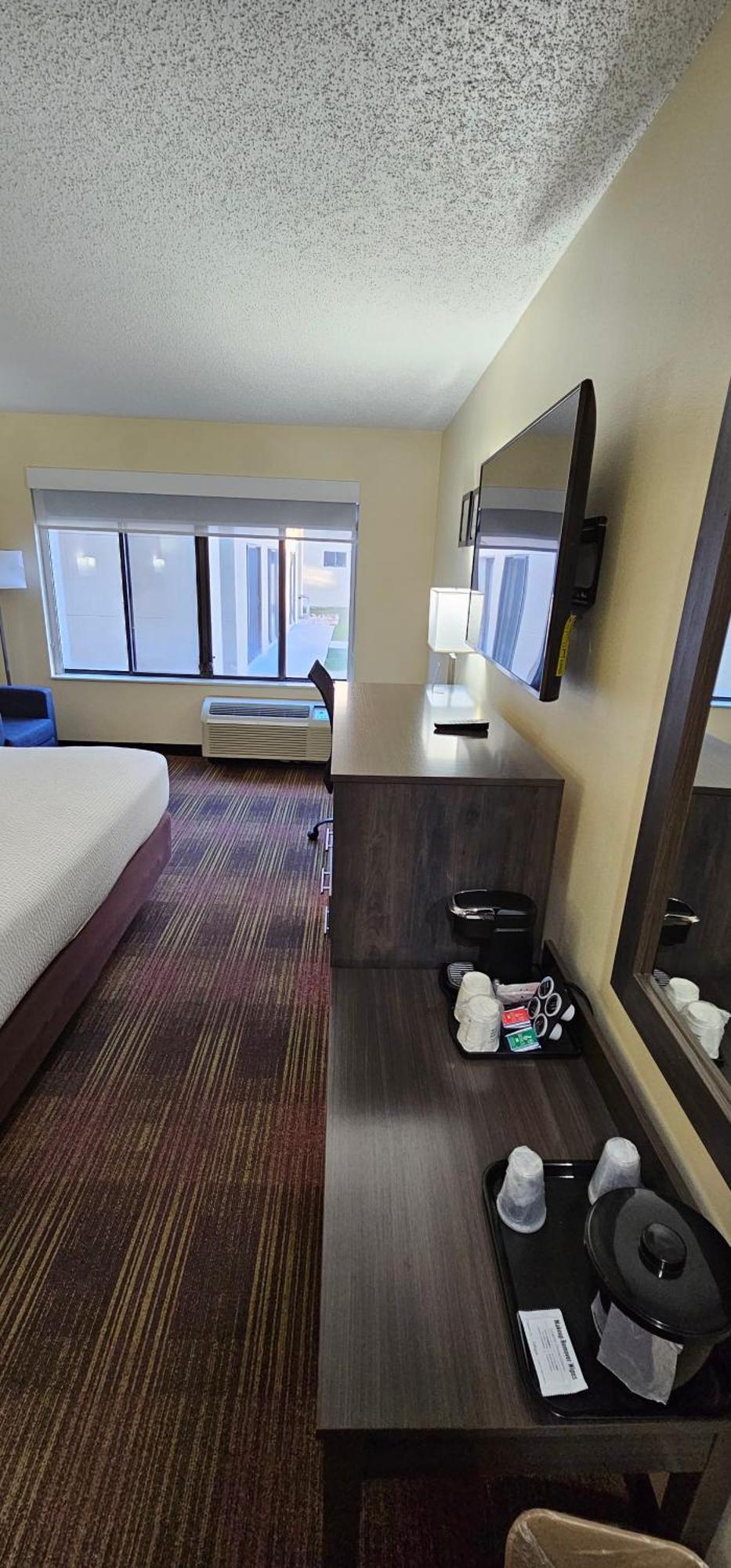 Queen Room Two Queen Beds Non-Smoking