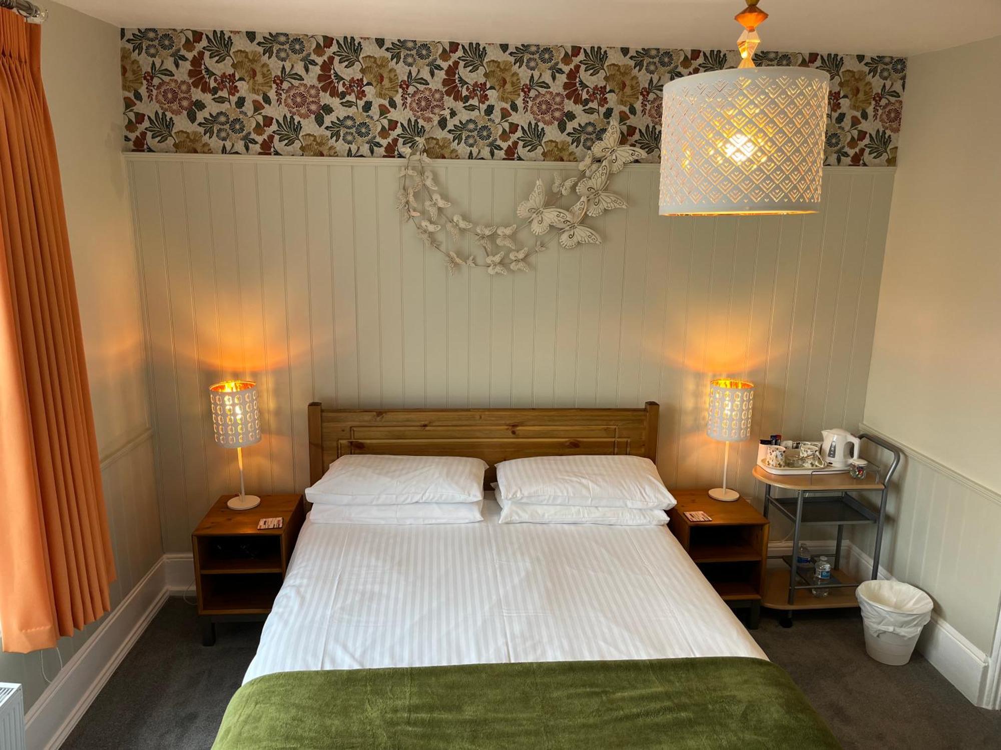 Large Double Room