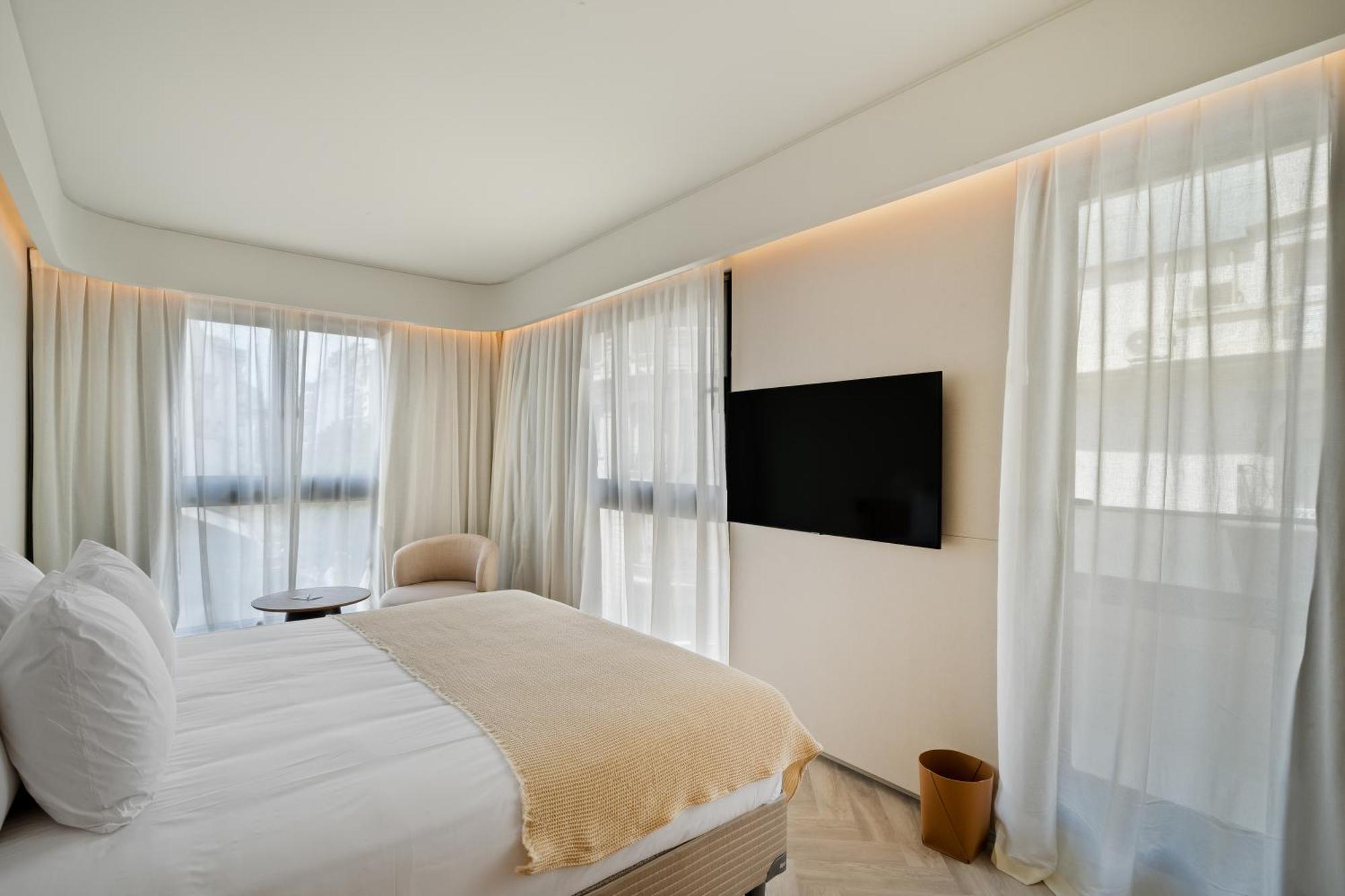 Deluxe Double Room Balcony