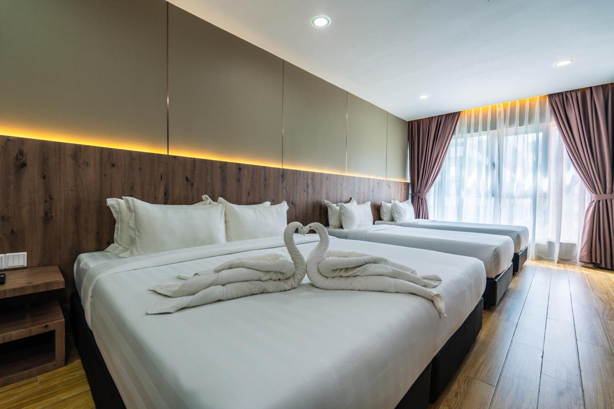 Deluxe Family Room
