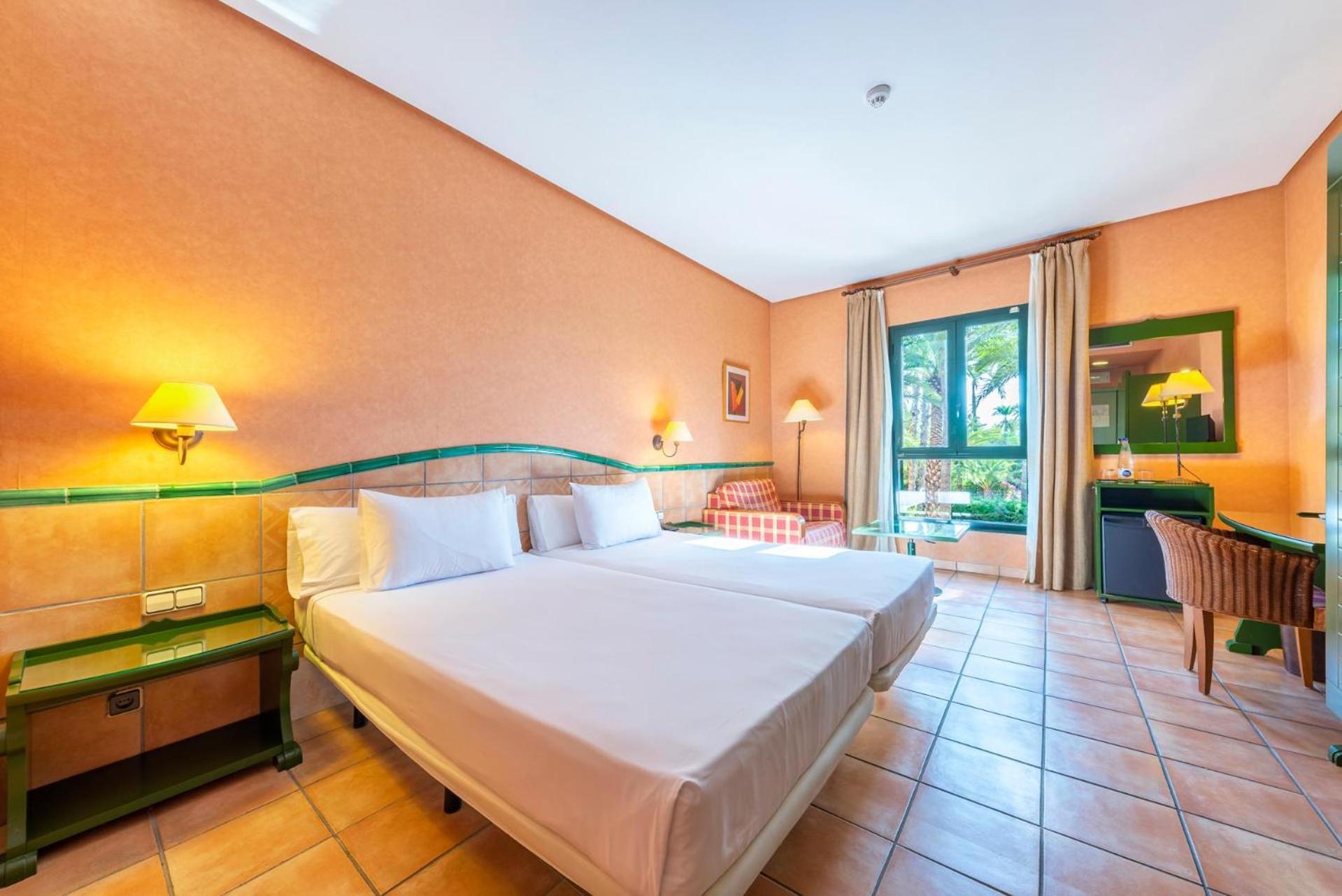 Habitación Confort (1 adulto + 2 niños)