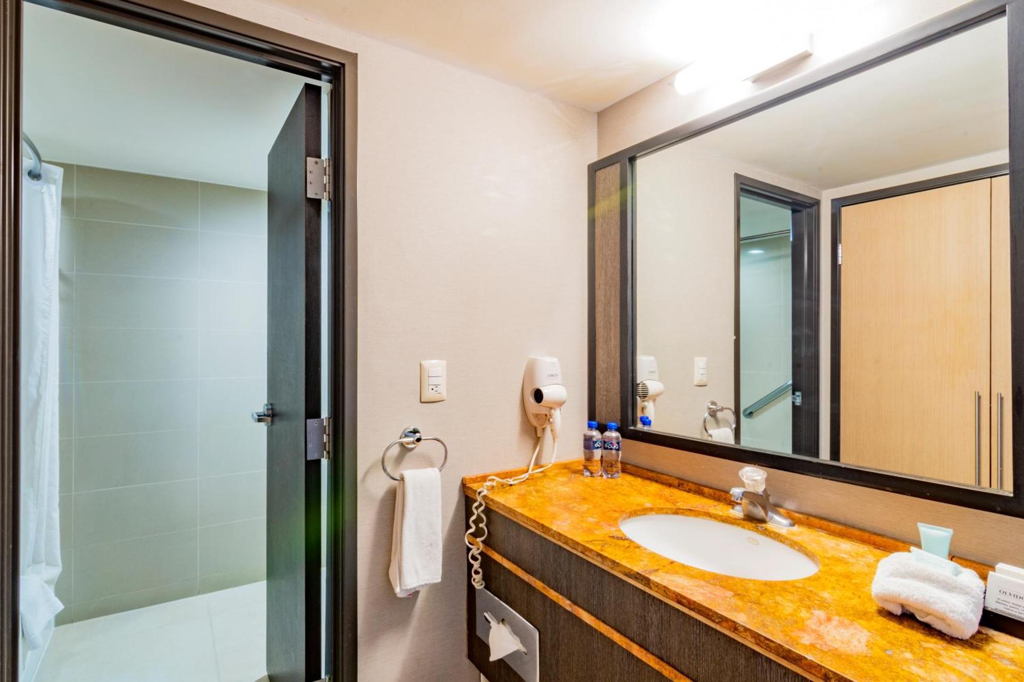 Deluxe Double Room with Balcony (newly renovated)