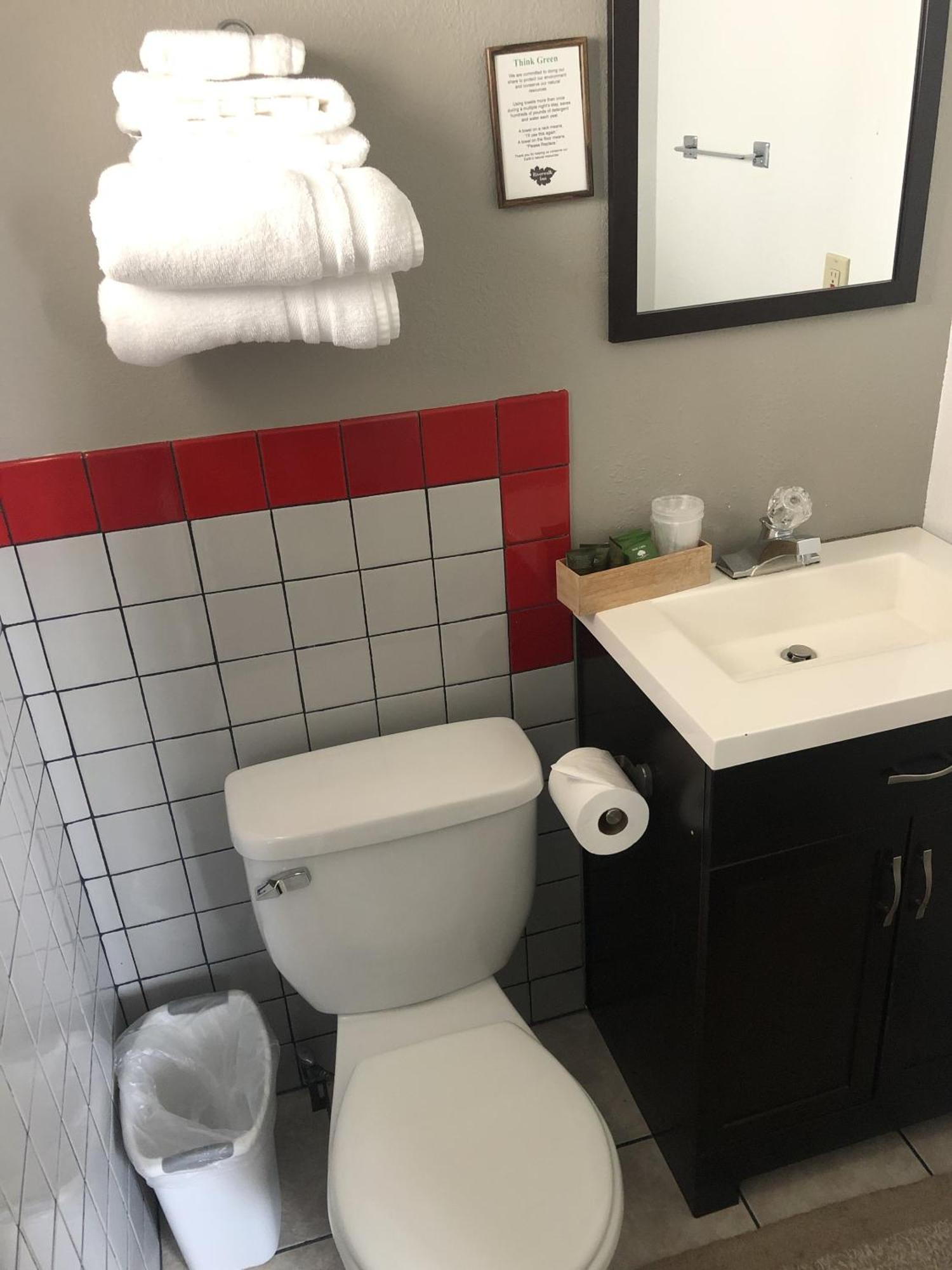 Quadruple Room Shower
