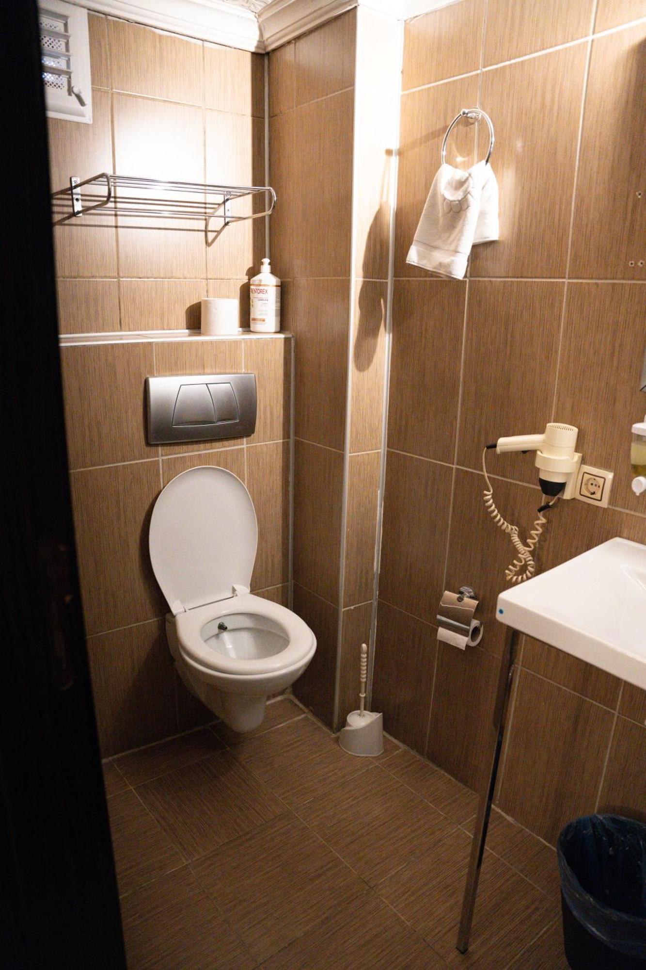 Budget Twin Room,1636747991:JPEG