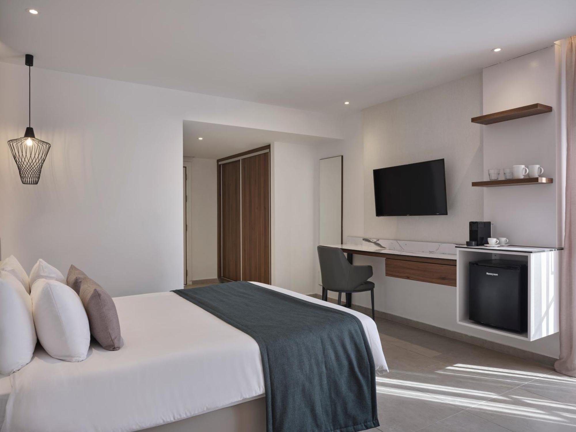 Double Room Swim Up