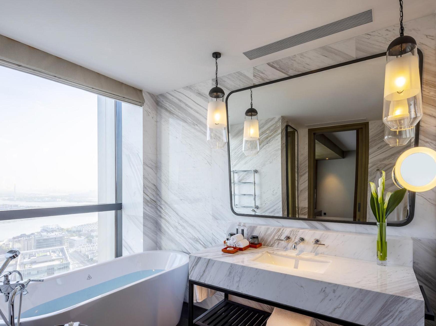 River View King Room