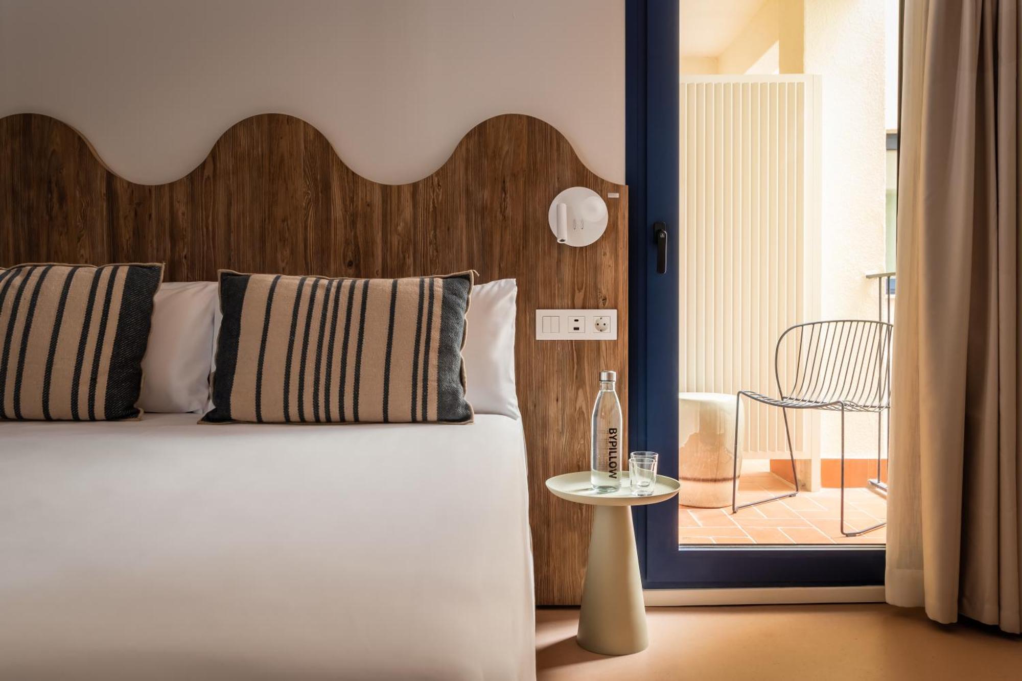 Double Room Balcony,1636891344:JPEG