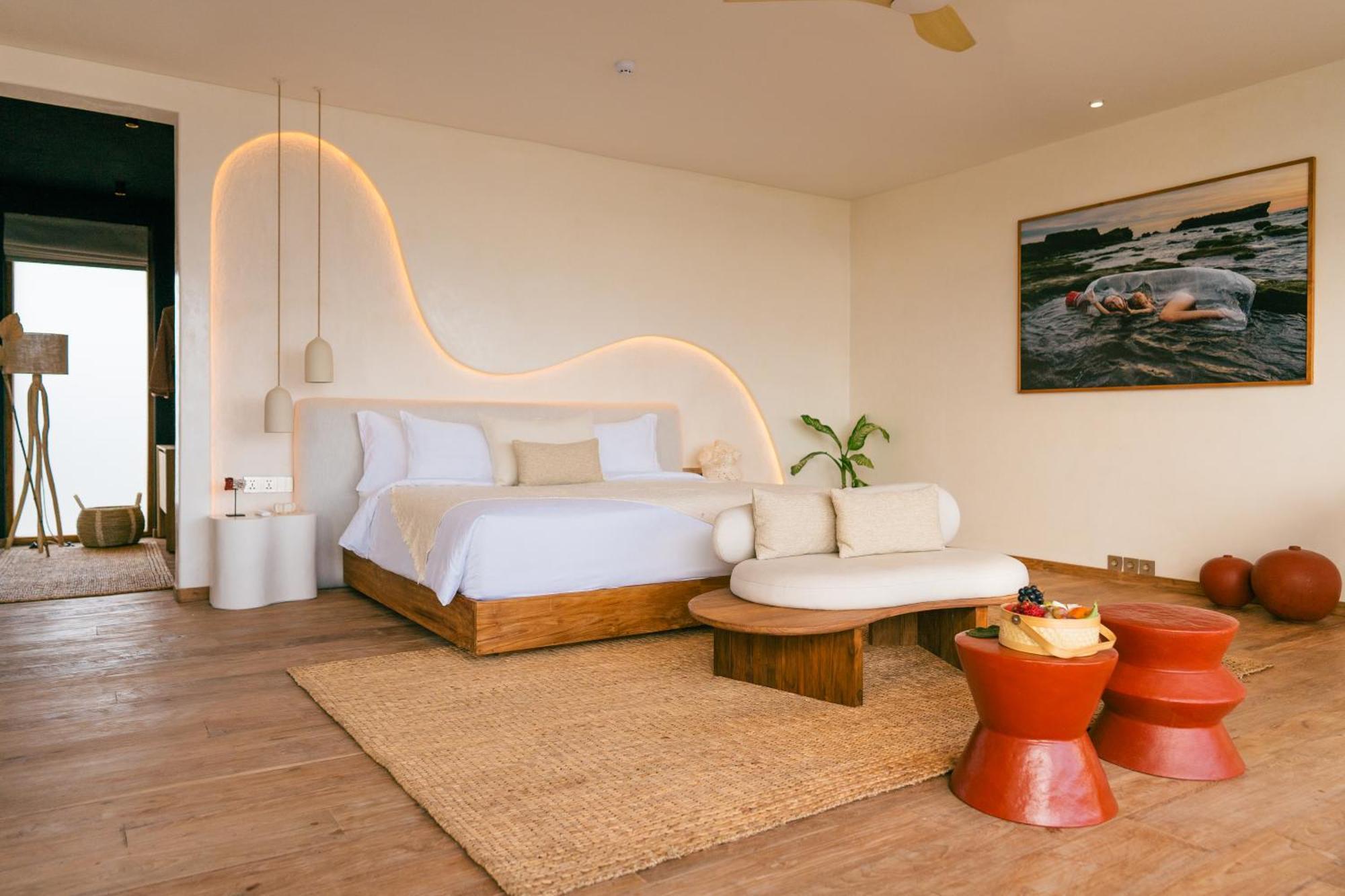 Ocean Suite Free 1x 60 Minutes Balinese Massage for 2 Persons, 15% F&B Discount, VIP Access to Luna Beach Club and Nuanu Tour