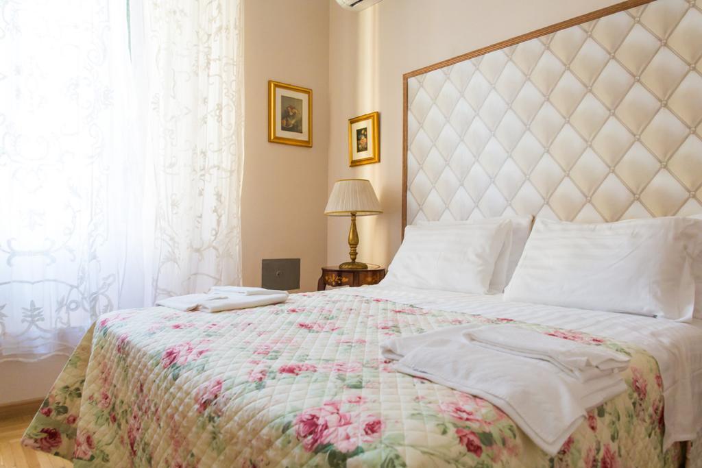 Quarto Deluxe com Cama de Casal ou 2 de Solteiro