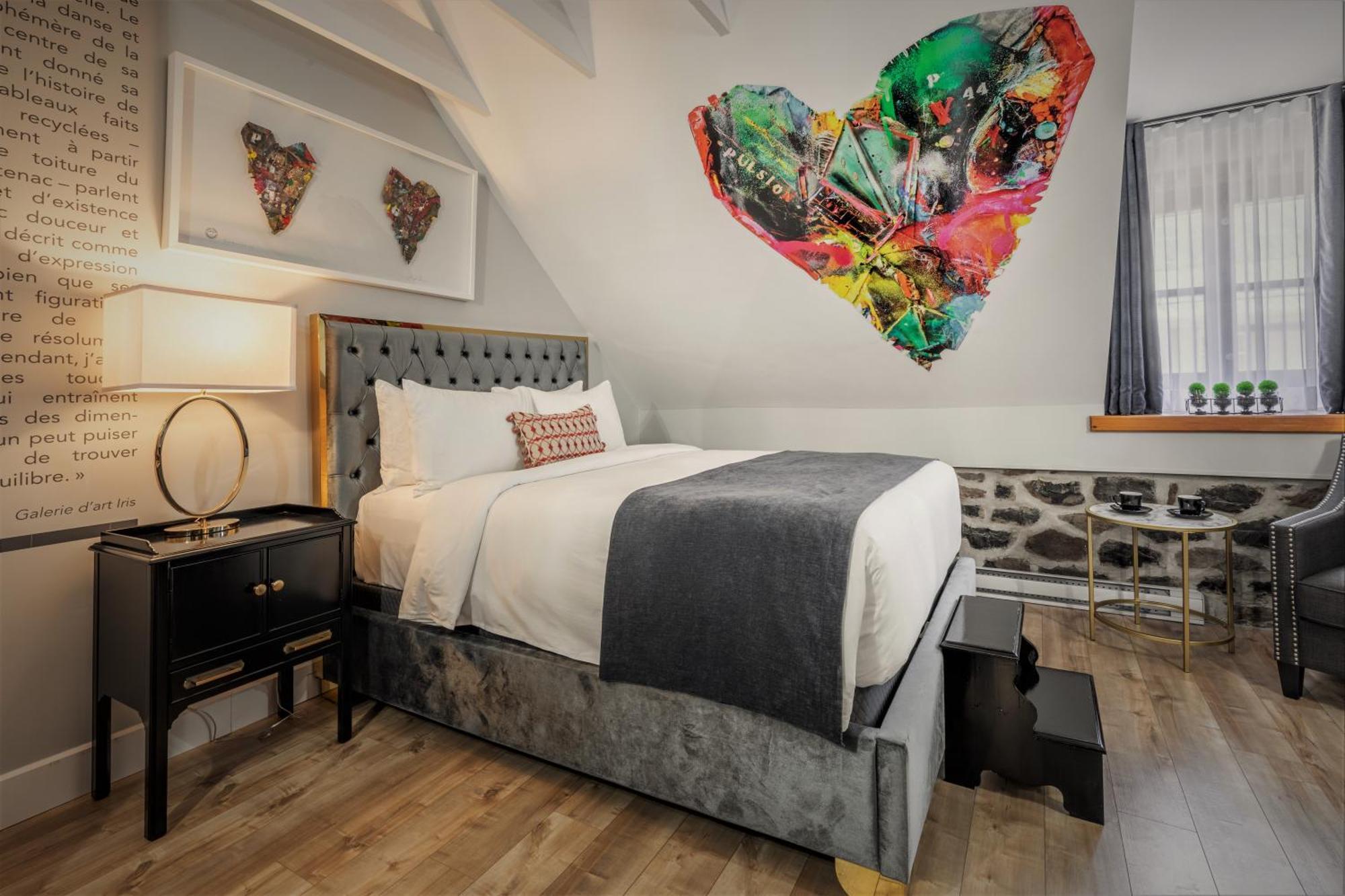 Deluxe Queen Room