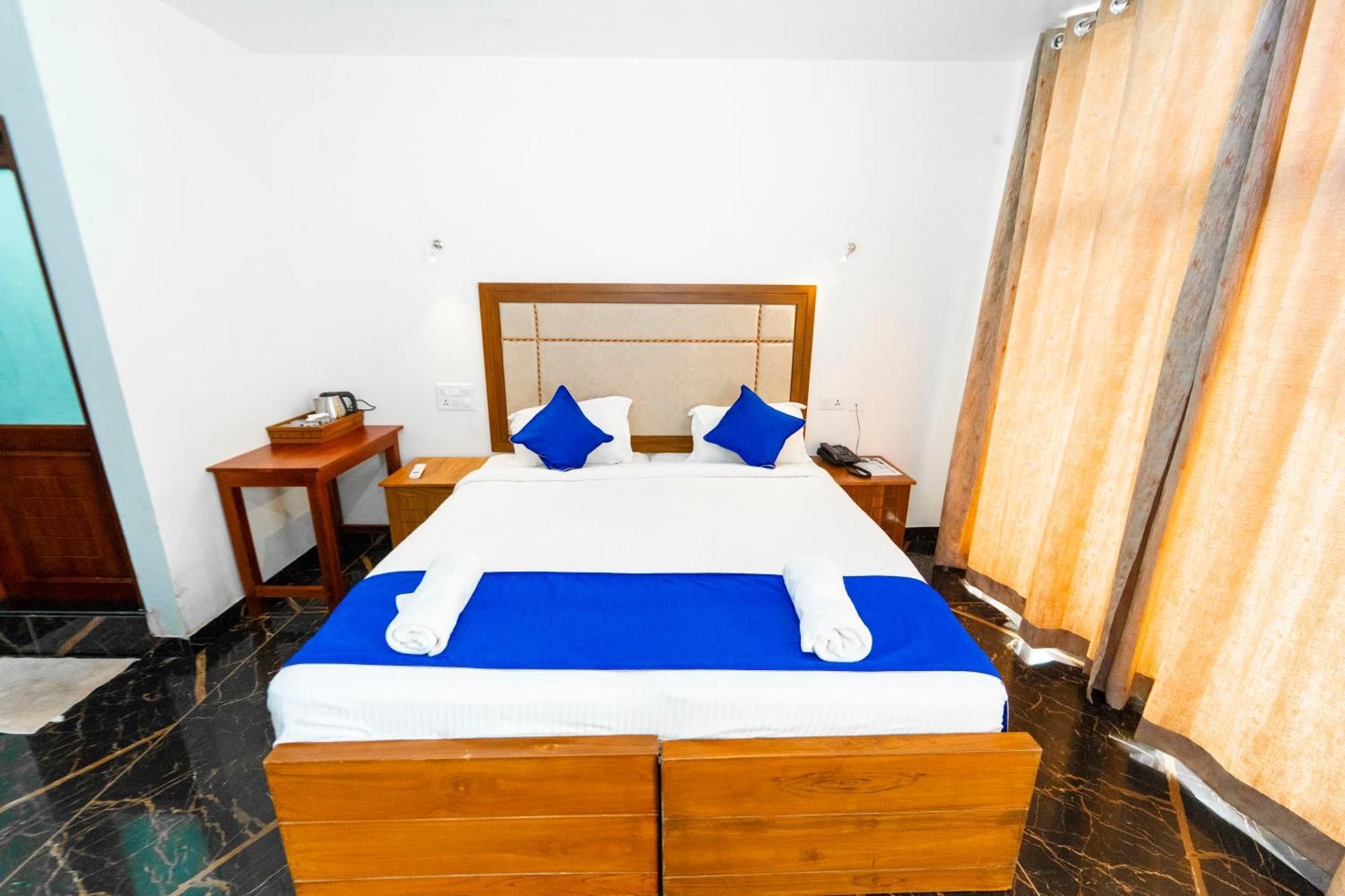Deluxe Double Room with Sea View
