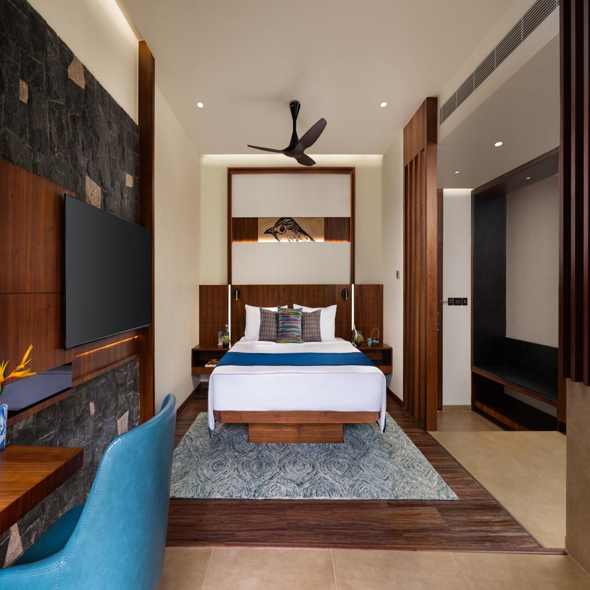 Deluxe Room with Balcony