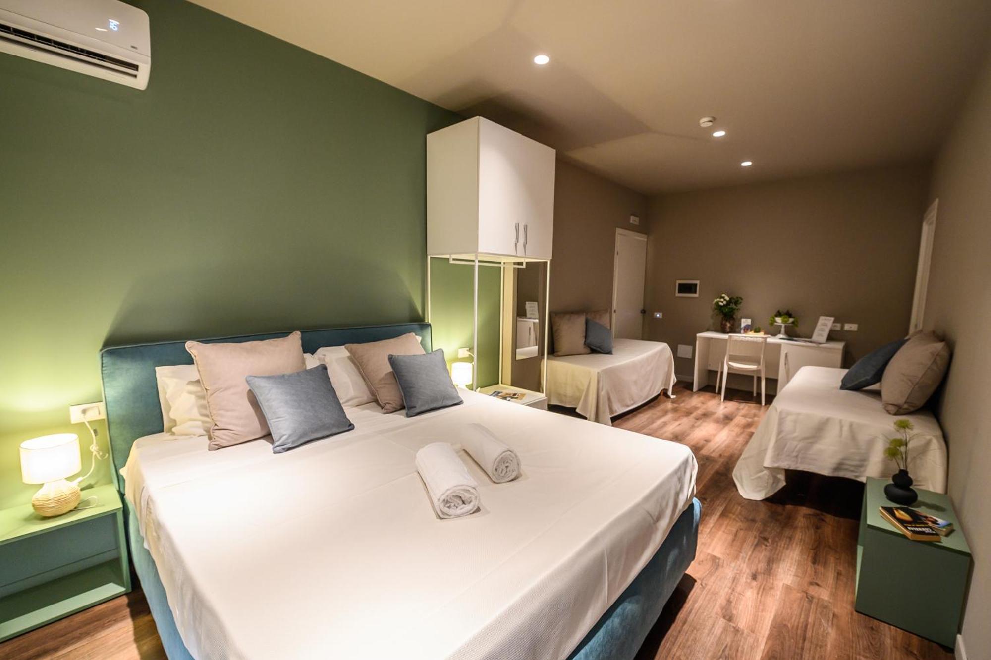 Deluxe Quadruple Room