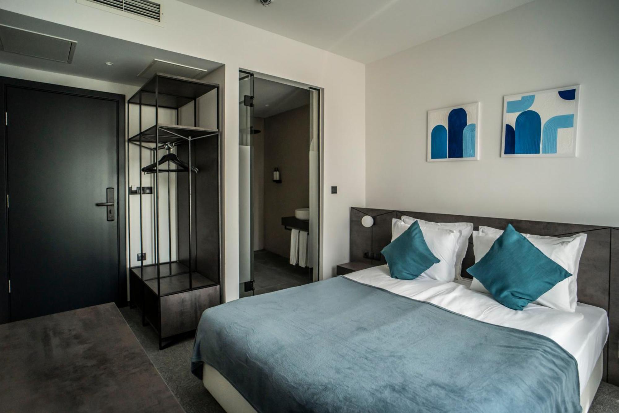 Standard Double Room,1637565579:JPEG