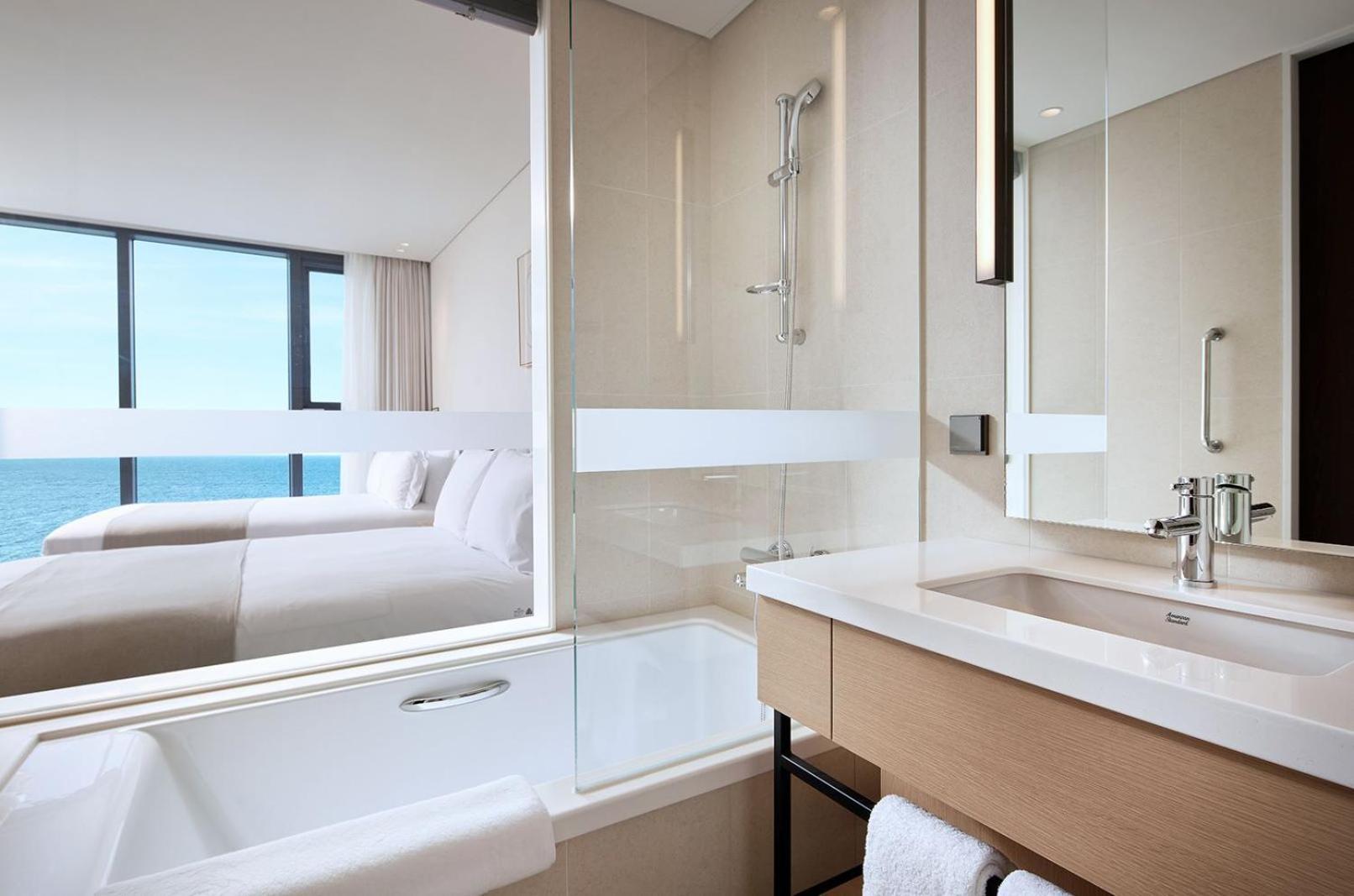 Premier Family Double Ocean View