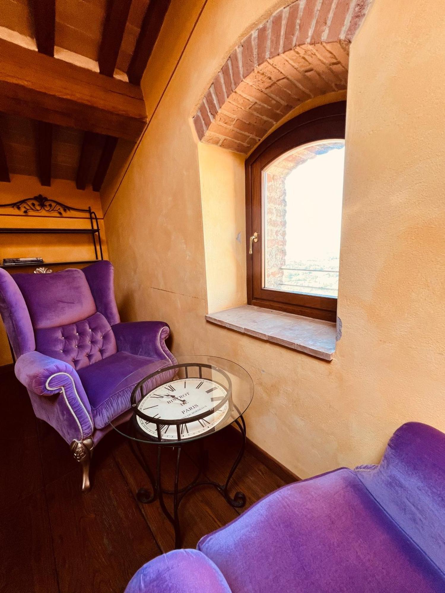 Deluxe Suite with Spa Bath
