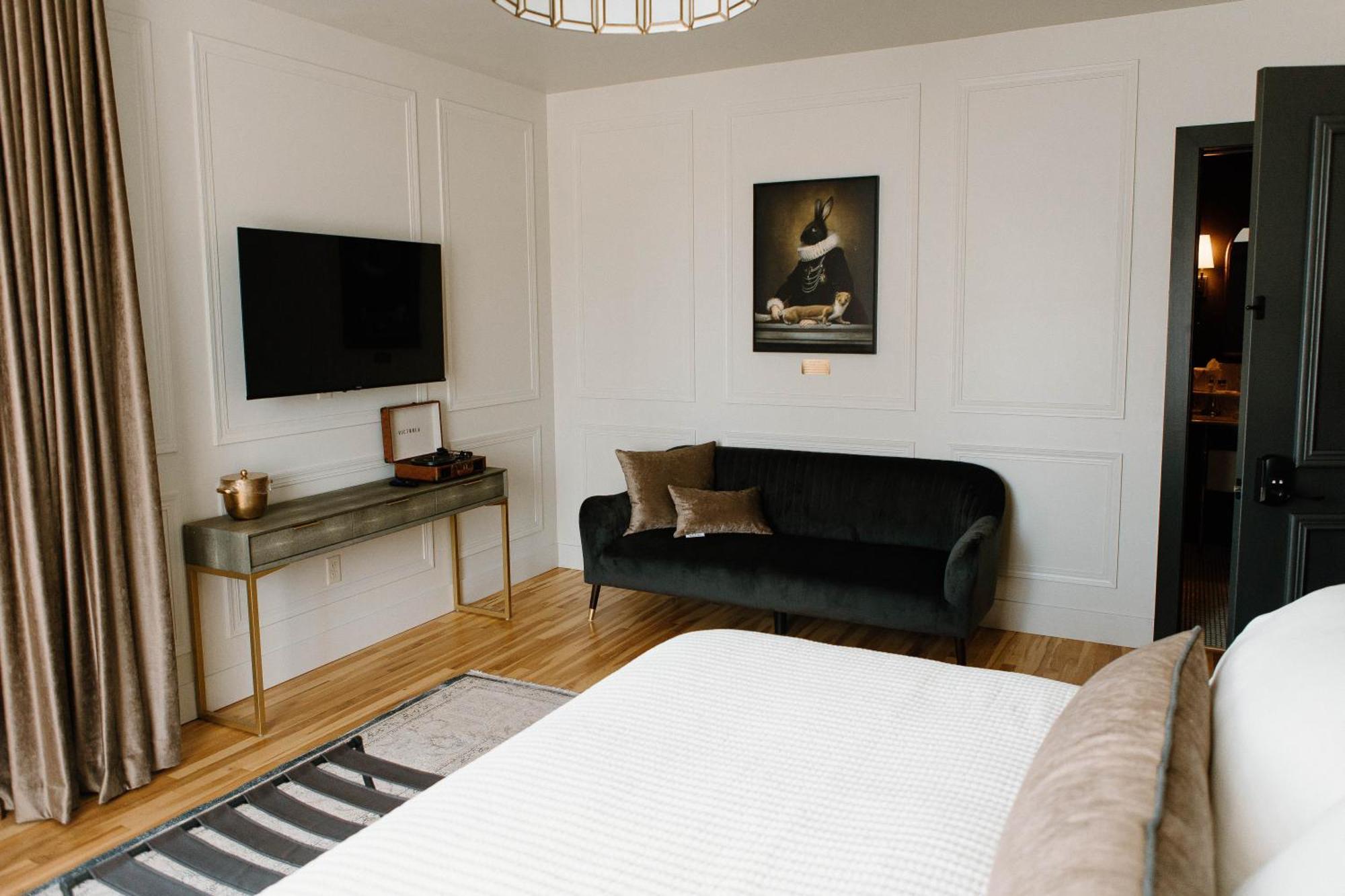 Suite with Garden View