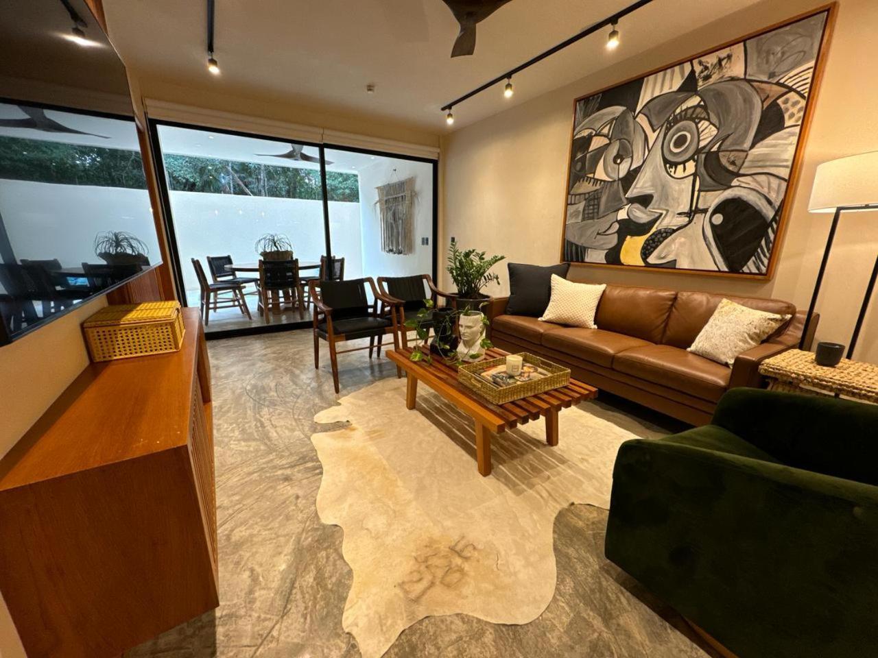 Two-Bedroom Deluxe Apartment