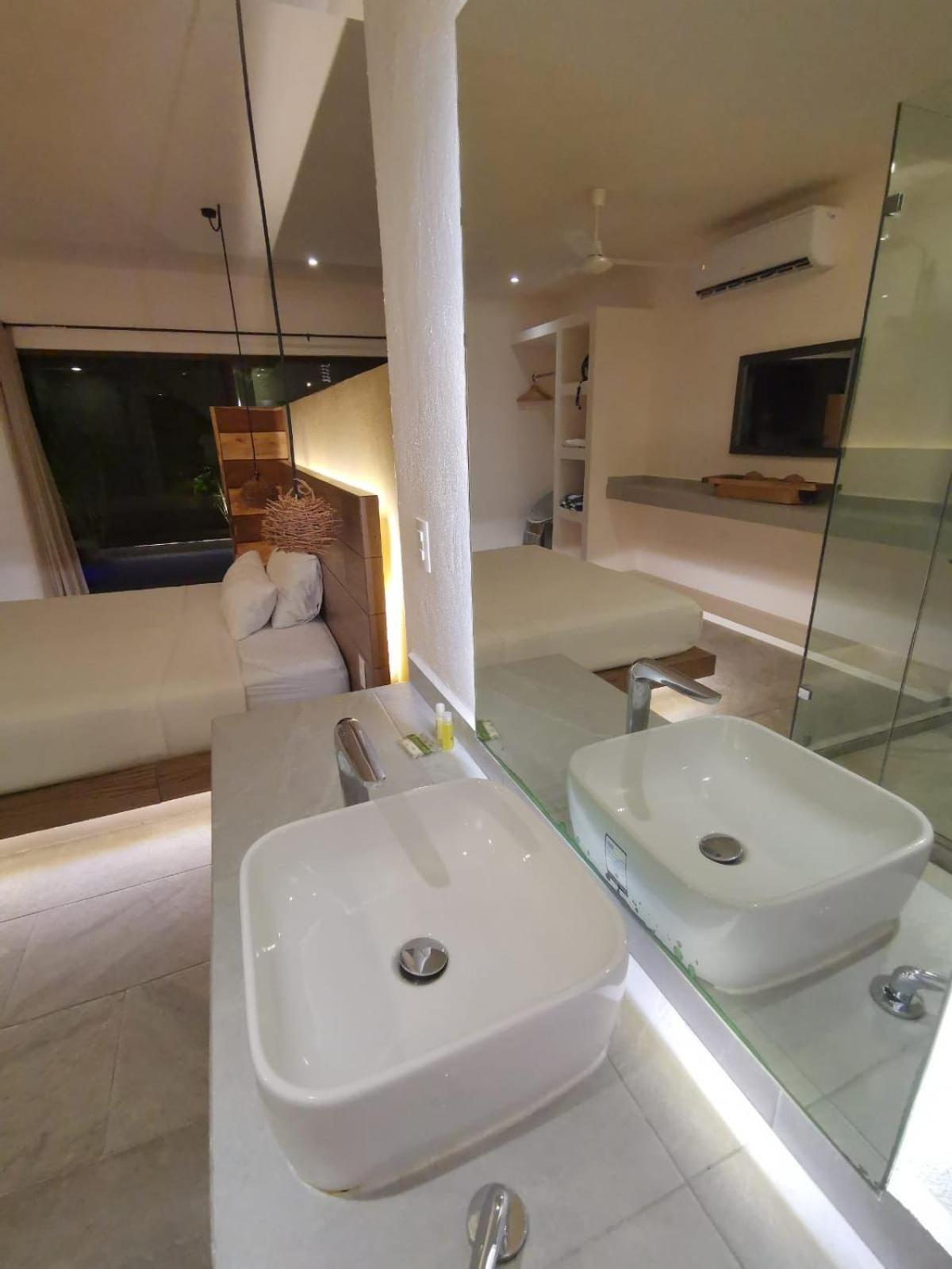 Double or Twin Room Terrace