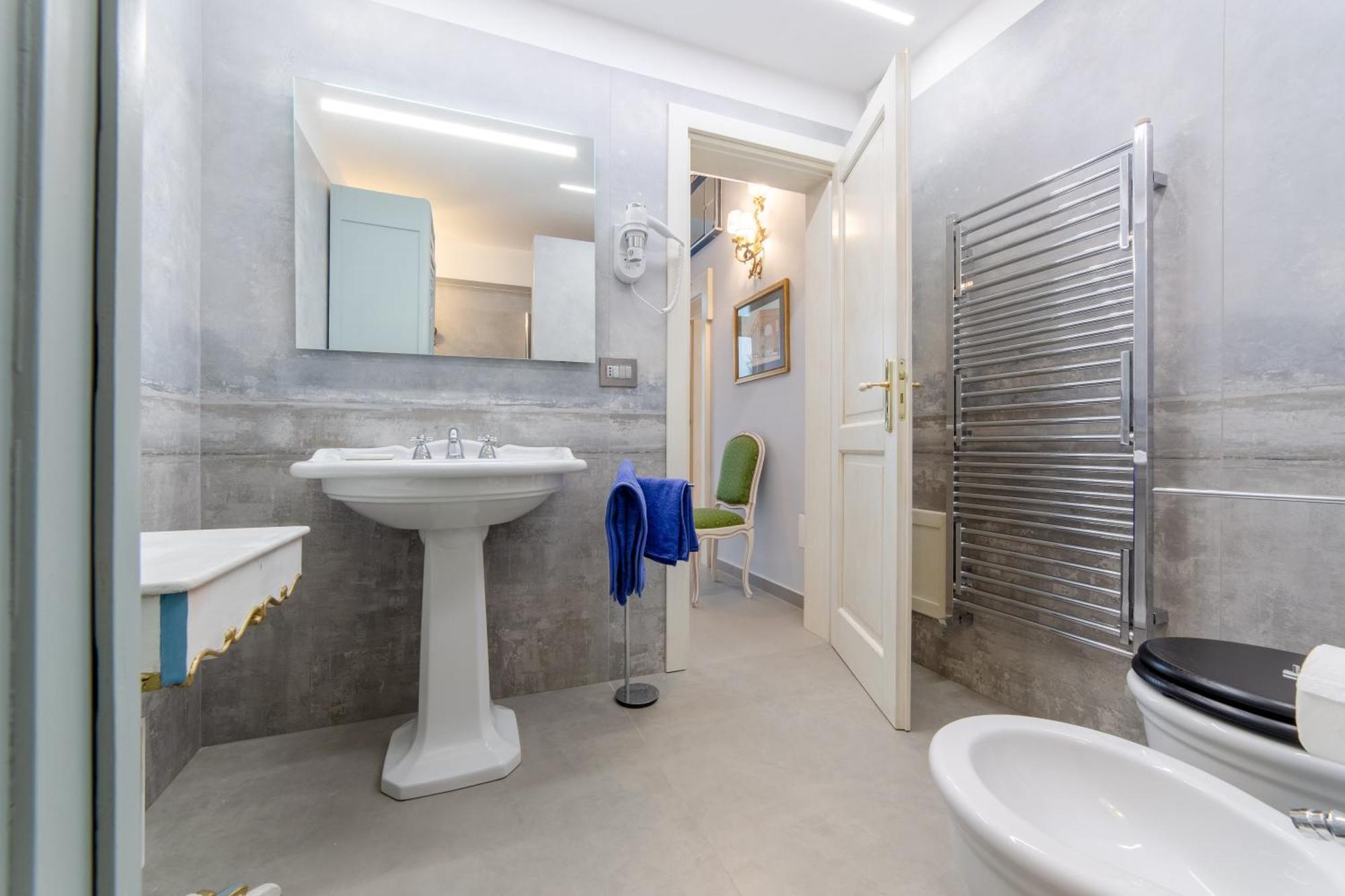 Suite with City View