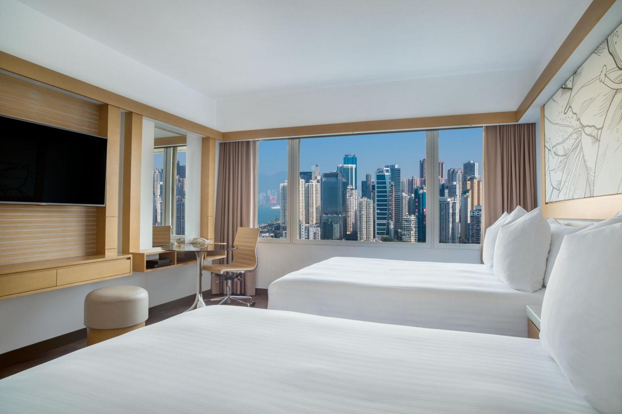 Family Queen Room Two Queen Beds Panoramic View