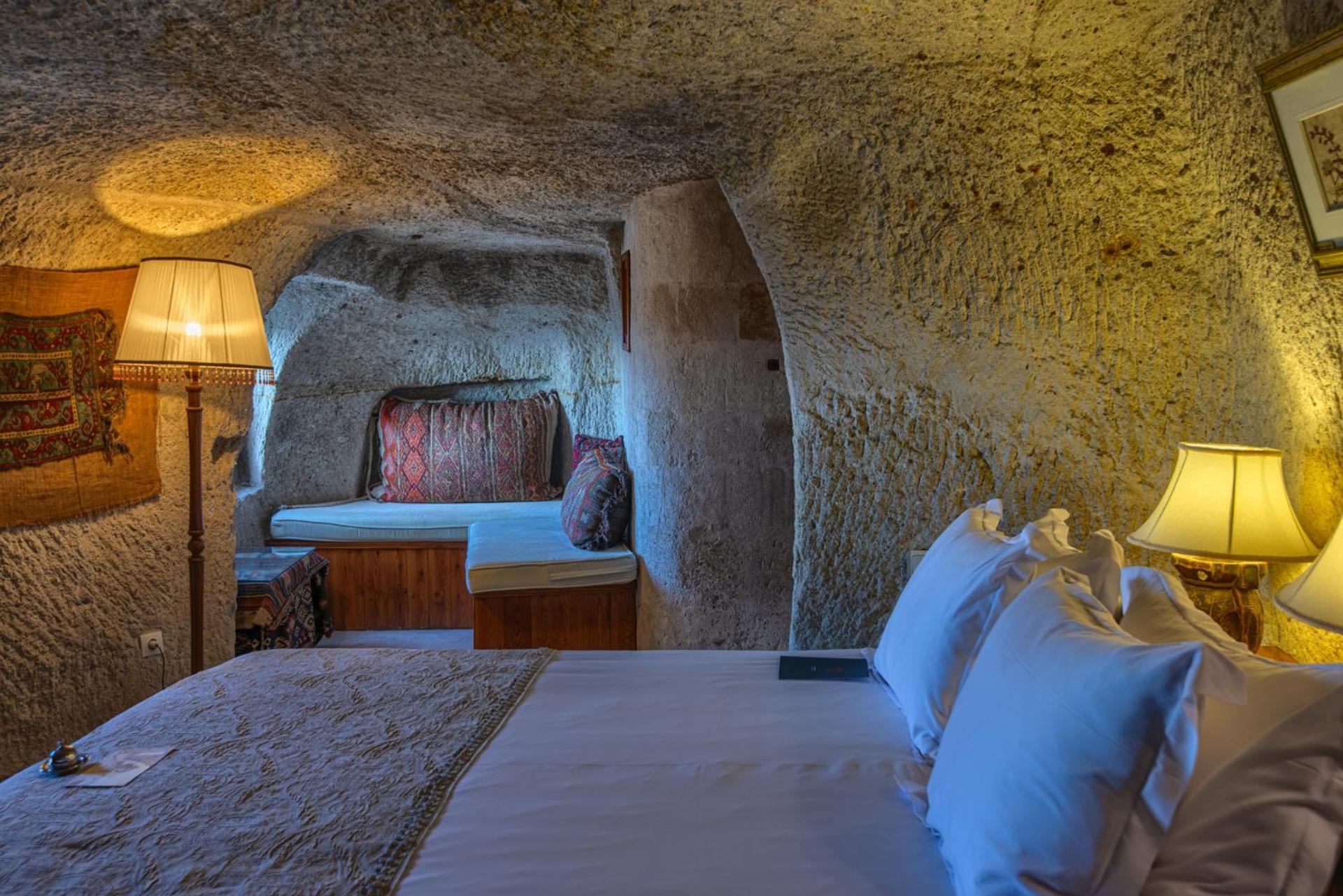 Deluxe Double or Twin Room,1637725571:JPEG