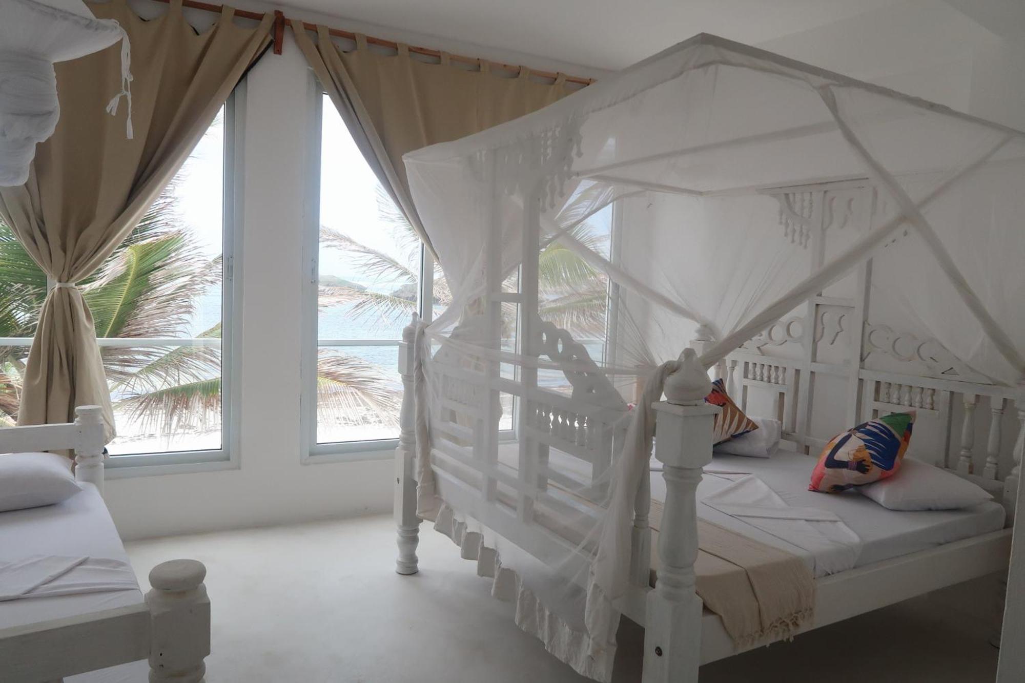 Queen Room with Sea View
