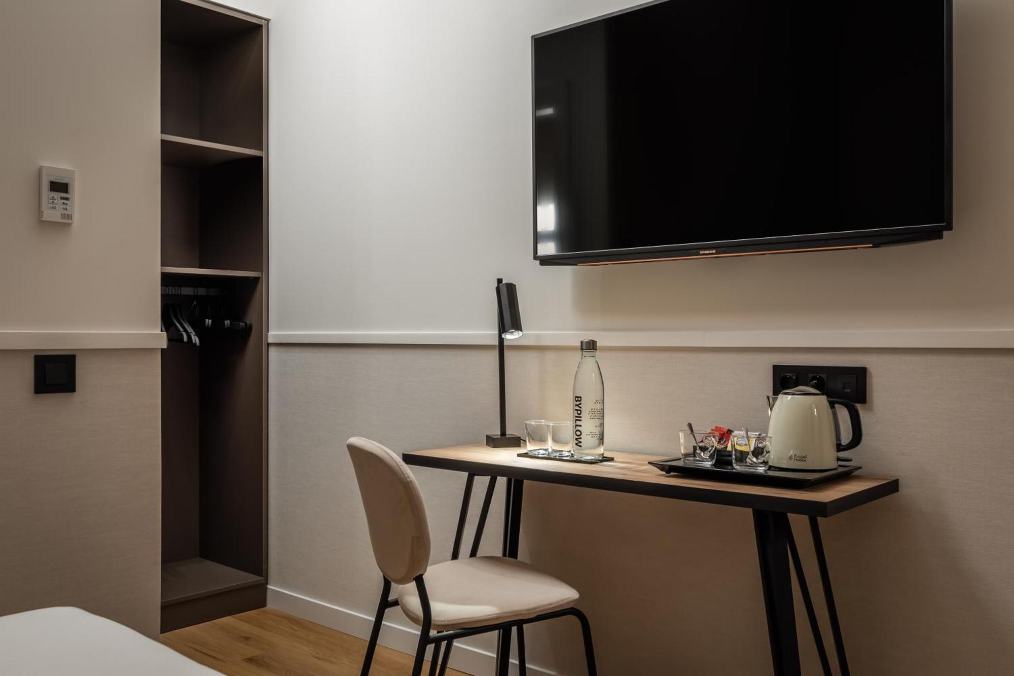 Double Room with Patio