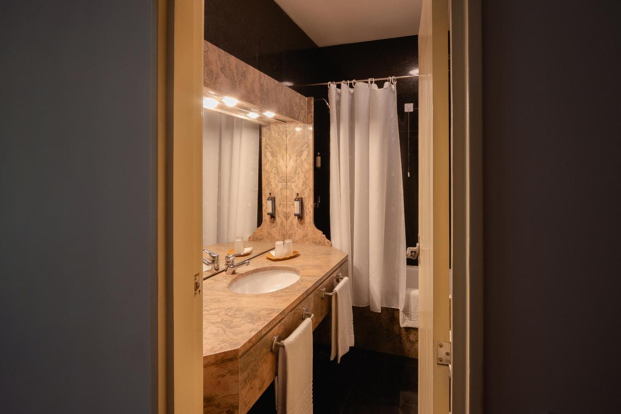 Superior Double or Twin Room with Balcony