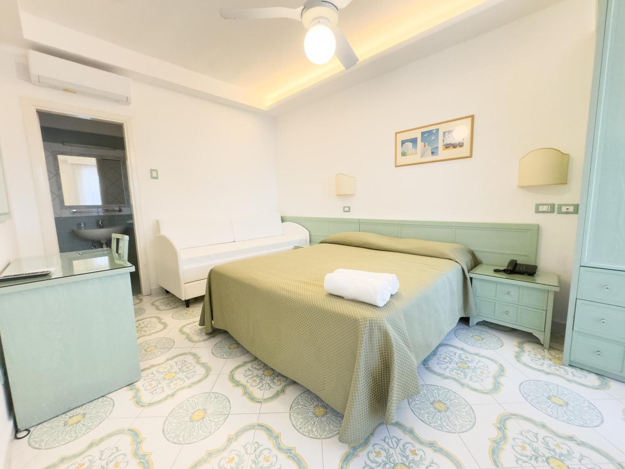Chambre Quadruple Économique