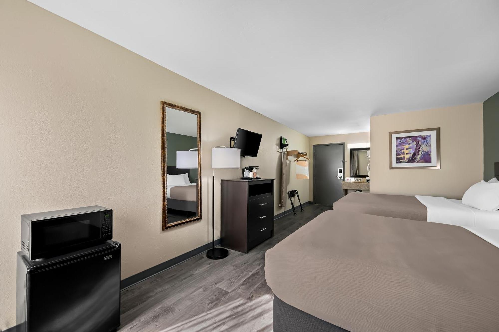 Superior Queen Room Two Queen Beds Non-Smoking